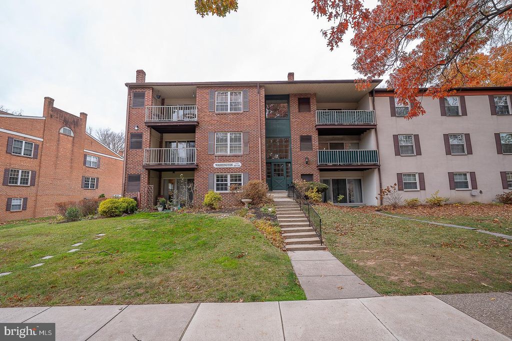 Photo of 366 Drummers Lane #366, WAYNE, PA 19087 (MLS # PACT2113462)