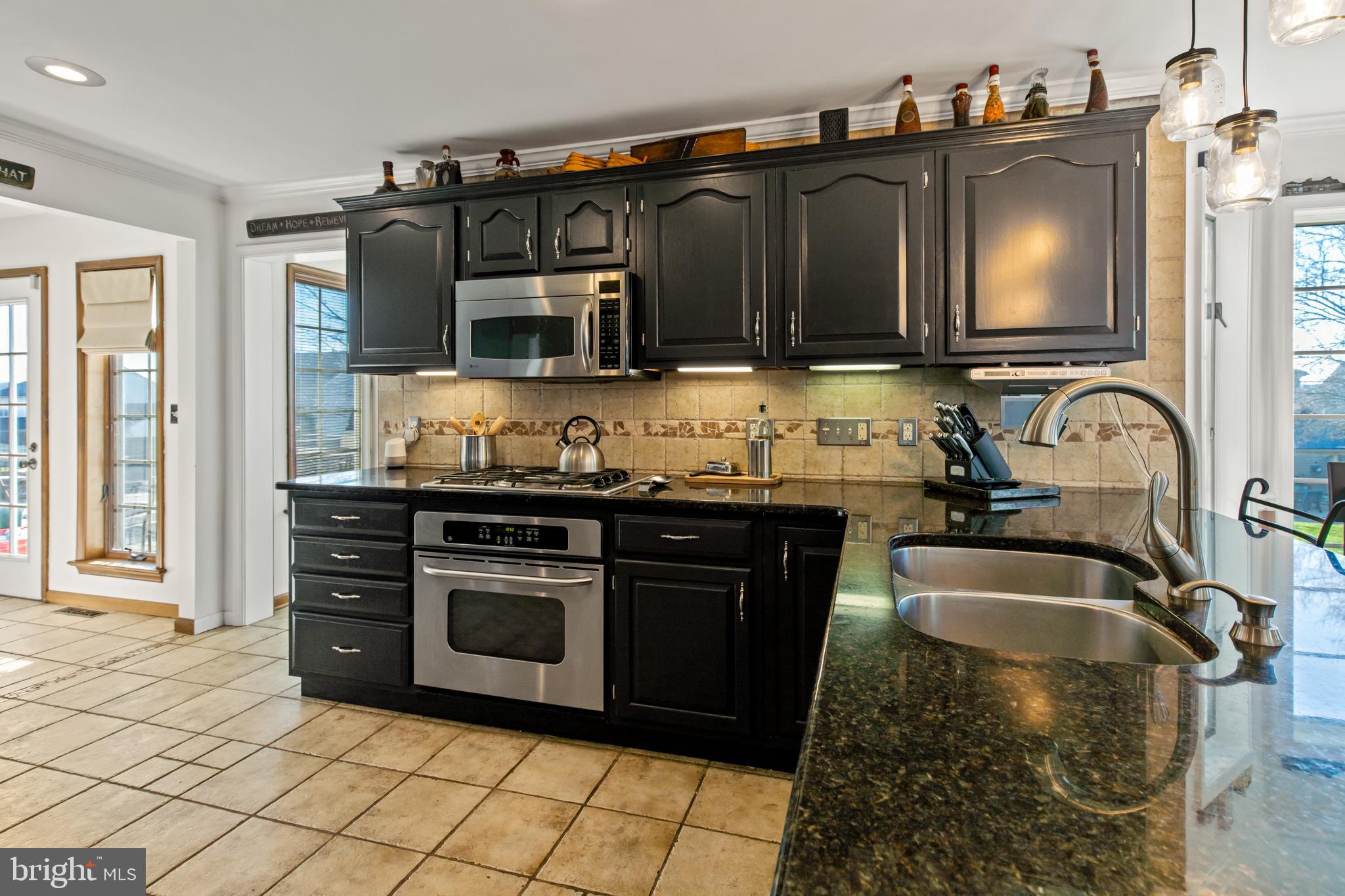 QUAIL HOLLOW - Residential