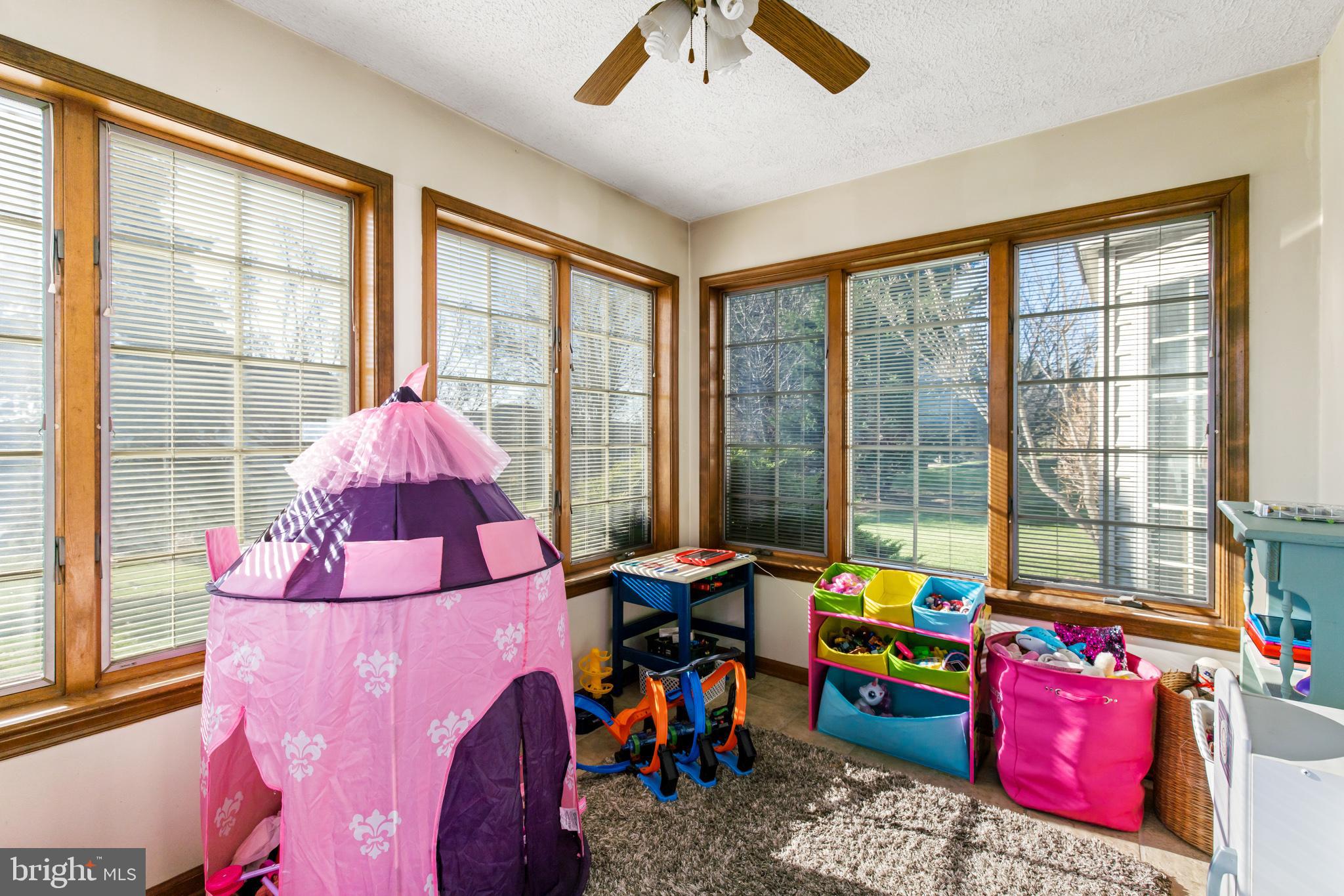 QUAIL HOLLOW - Residential
