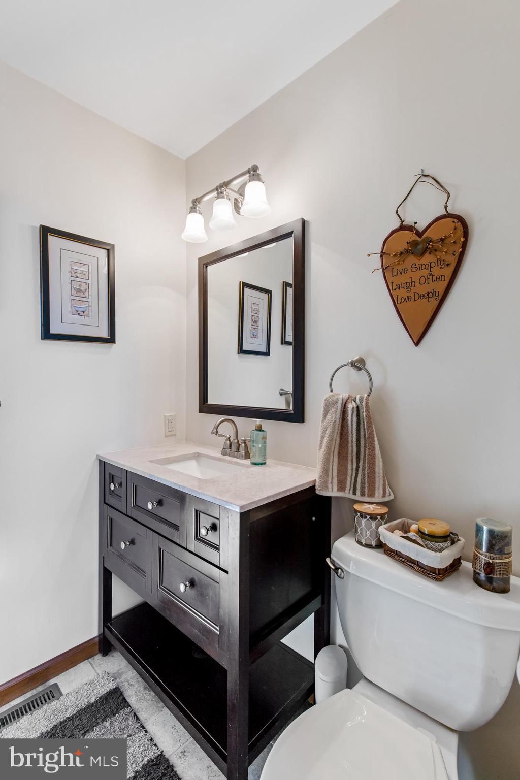 QUAIL HOLLOW - Residential