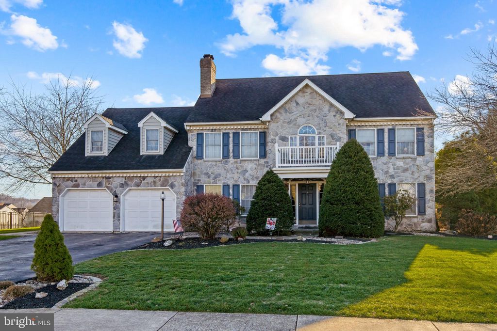 Photo of 17 SANDERLING DR, DENVER, PA 17517 (MLS # PALA2028846)