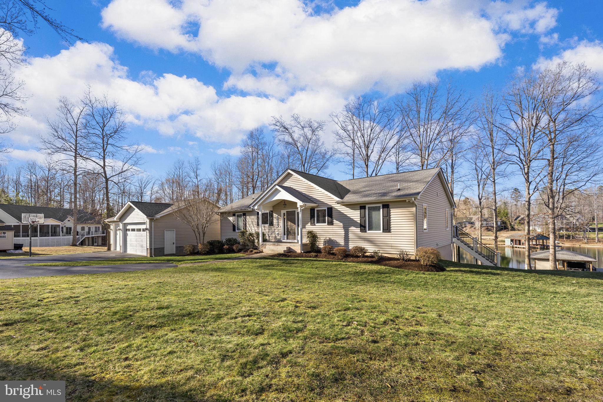 THE WATERS AT LAKE ANNA - Residential