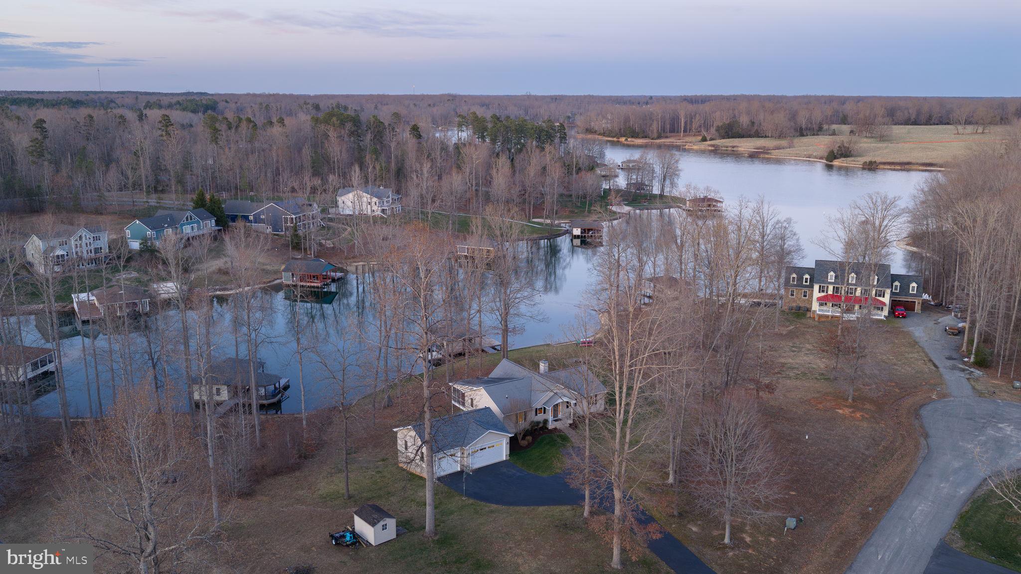 THE WATERS AT LAKE ANNA - Residential