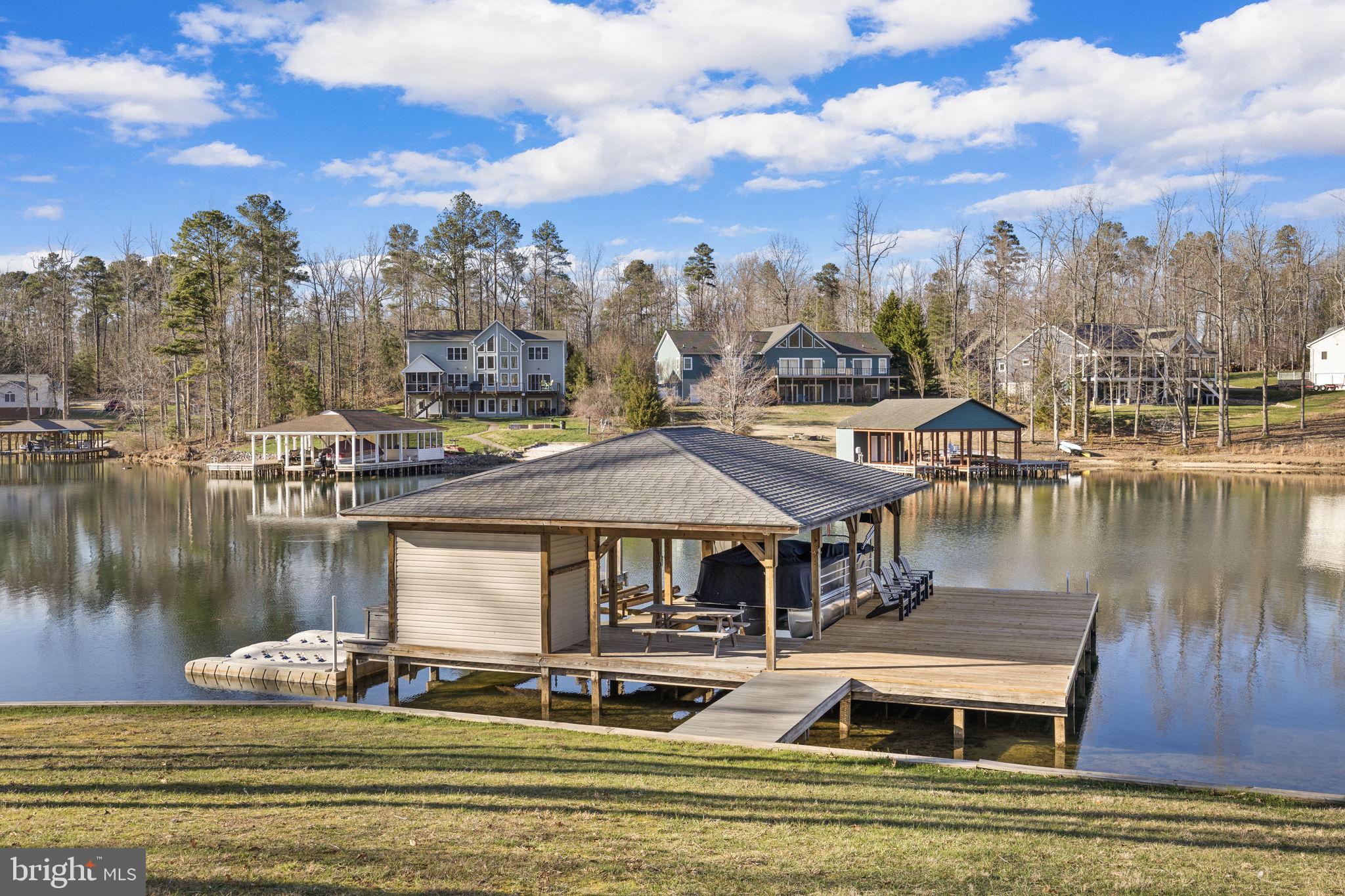 THE WATERS AT LAKE ANNA - Residential