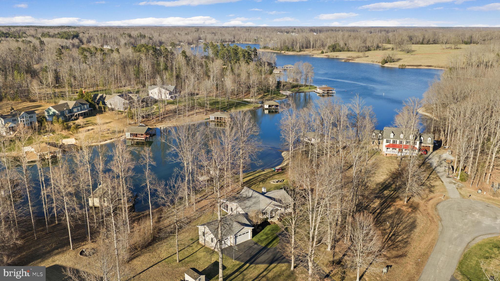THE WATERS AT LAKE ANNA - Residential