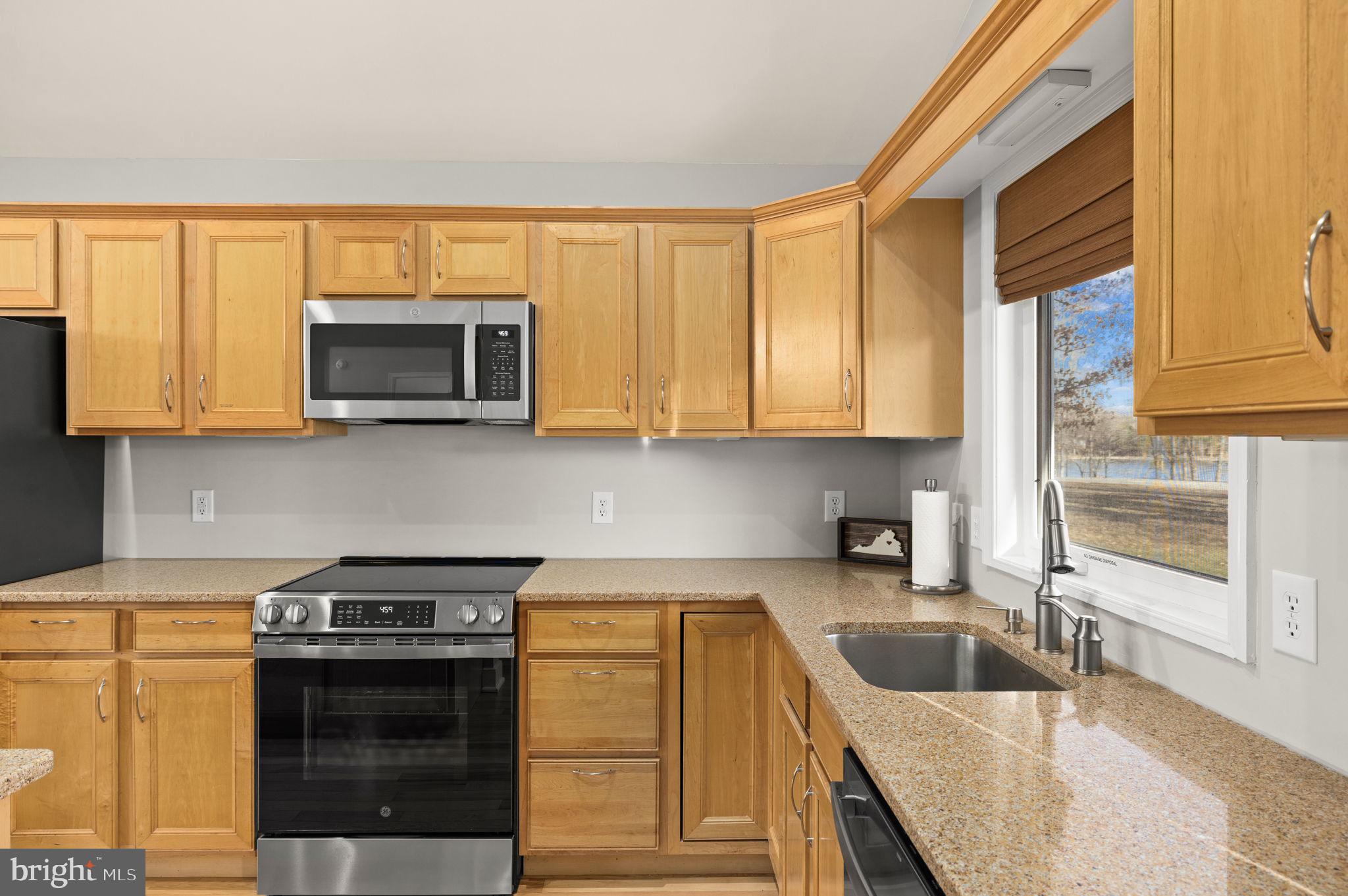 THE WATERS AT LAKE ANNA - Residential