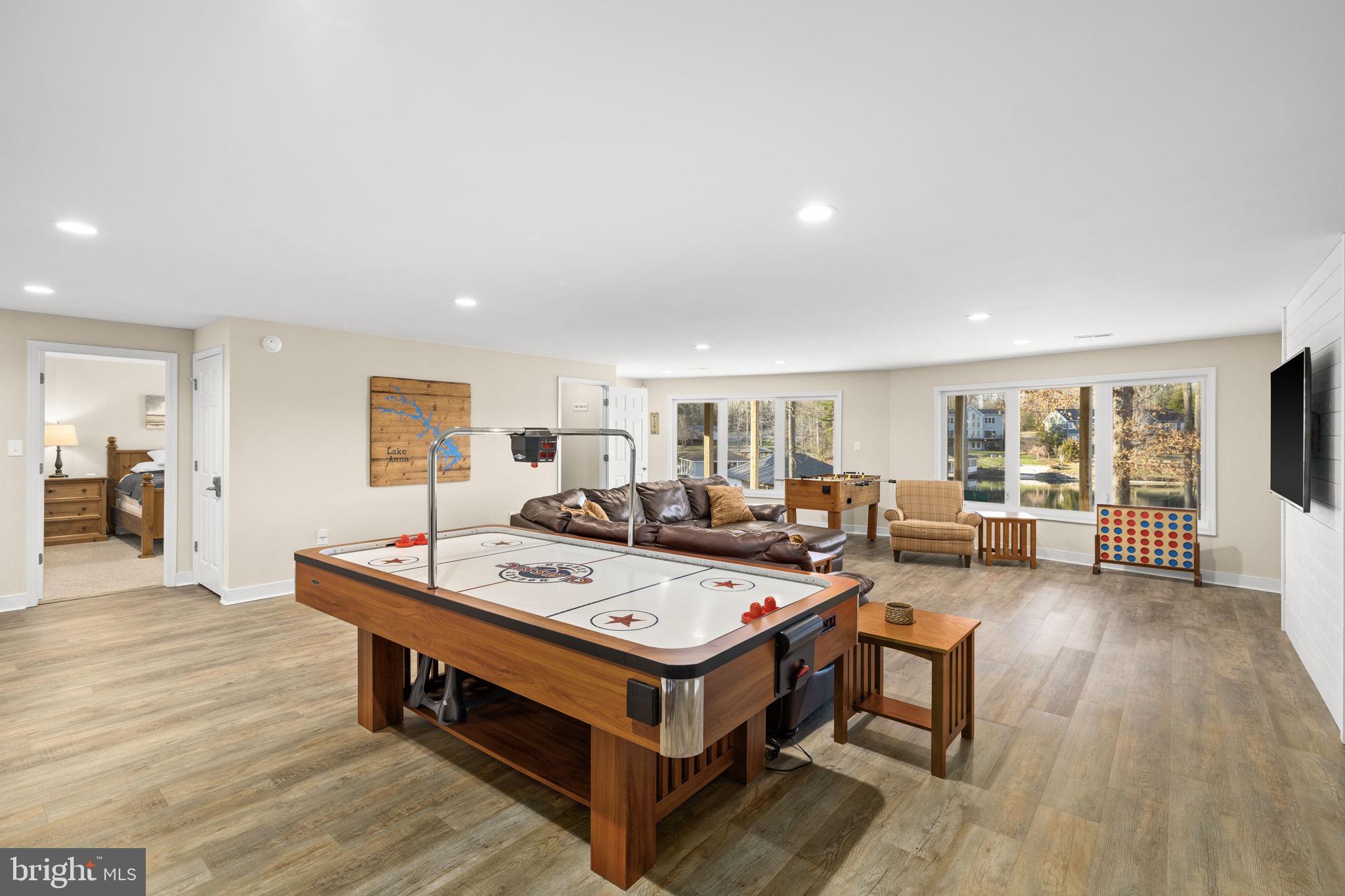 THE WATERS AT LAKE ANNA - Residential