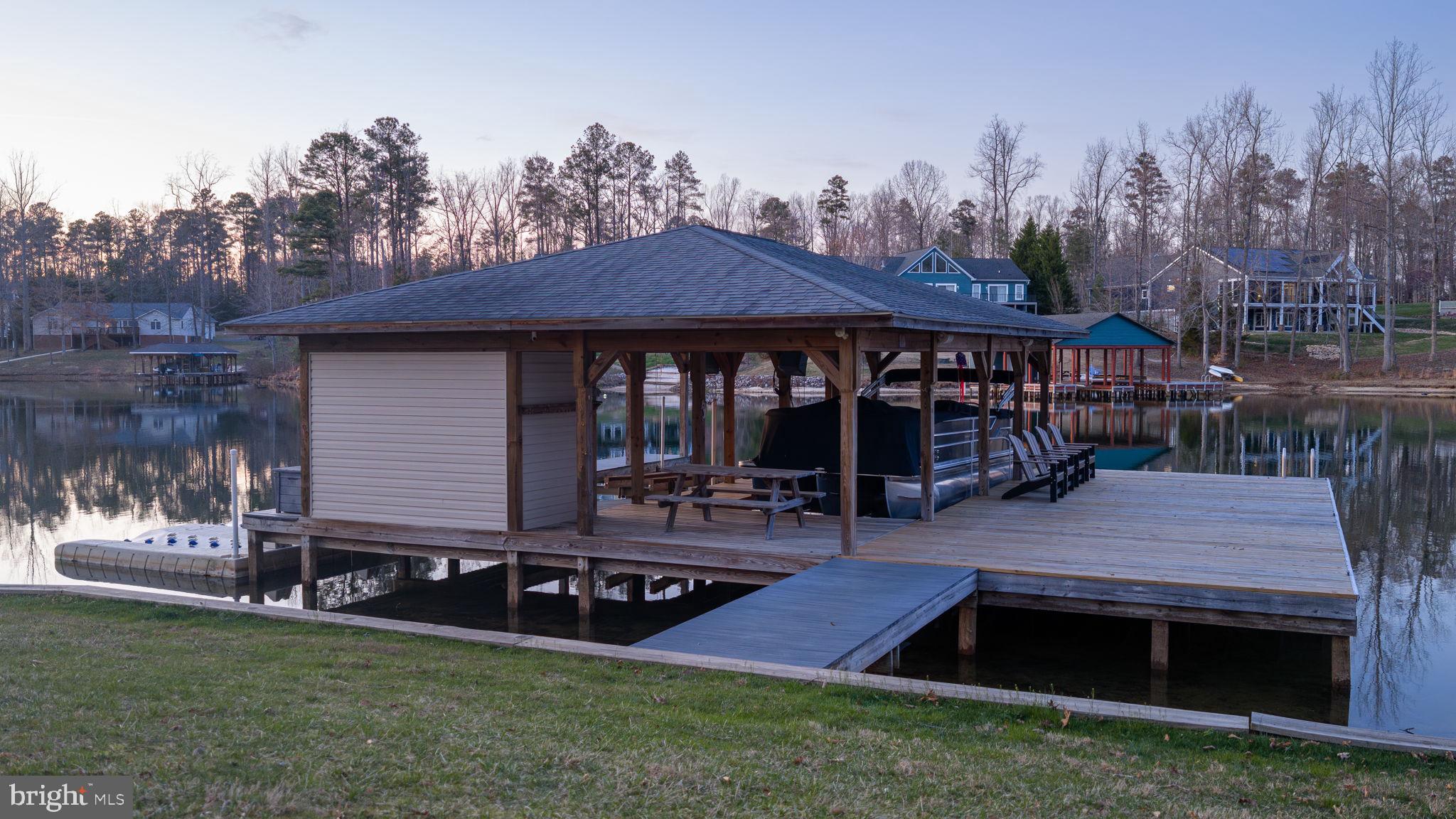 THE WATERS AT LAKE ANNA - Residential