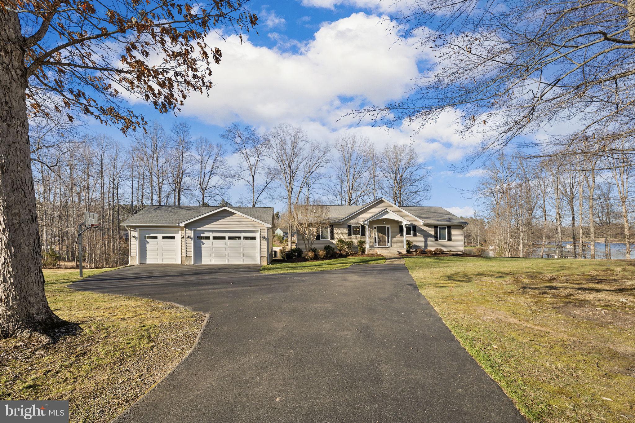 THE WATERS AT LAKE ANNA - Residential