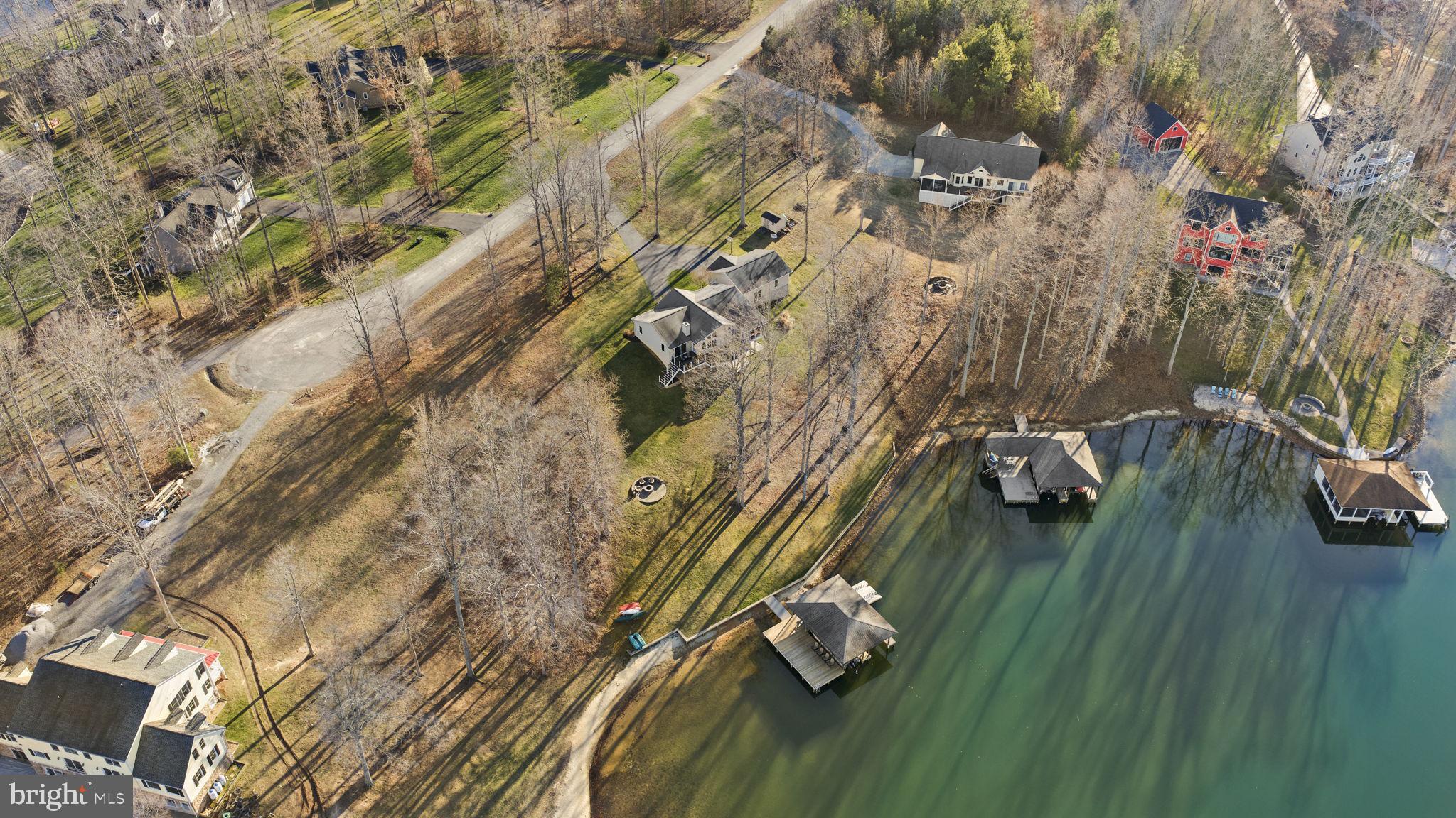 THE WATERS AT LAKE ANNA - Residential