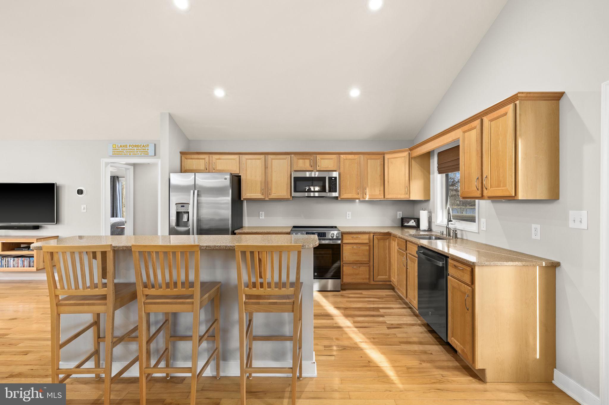 THE WATERS AT LAKE ANNA - Residential