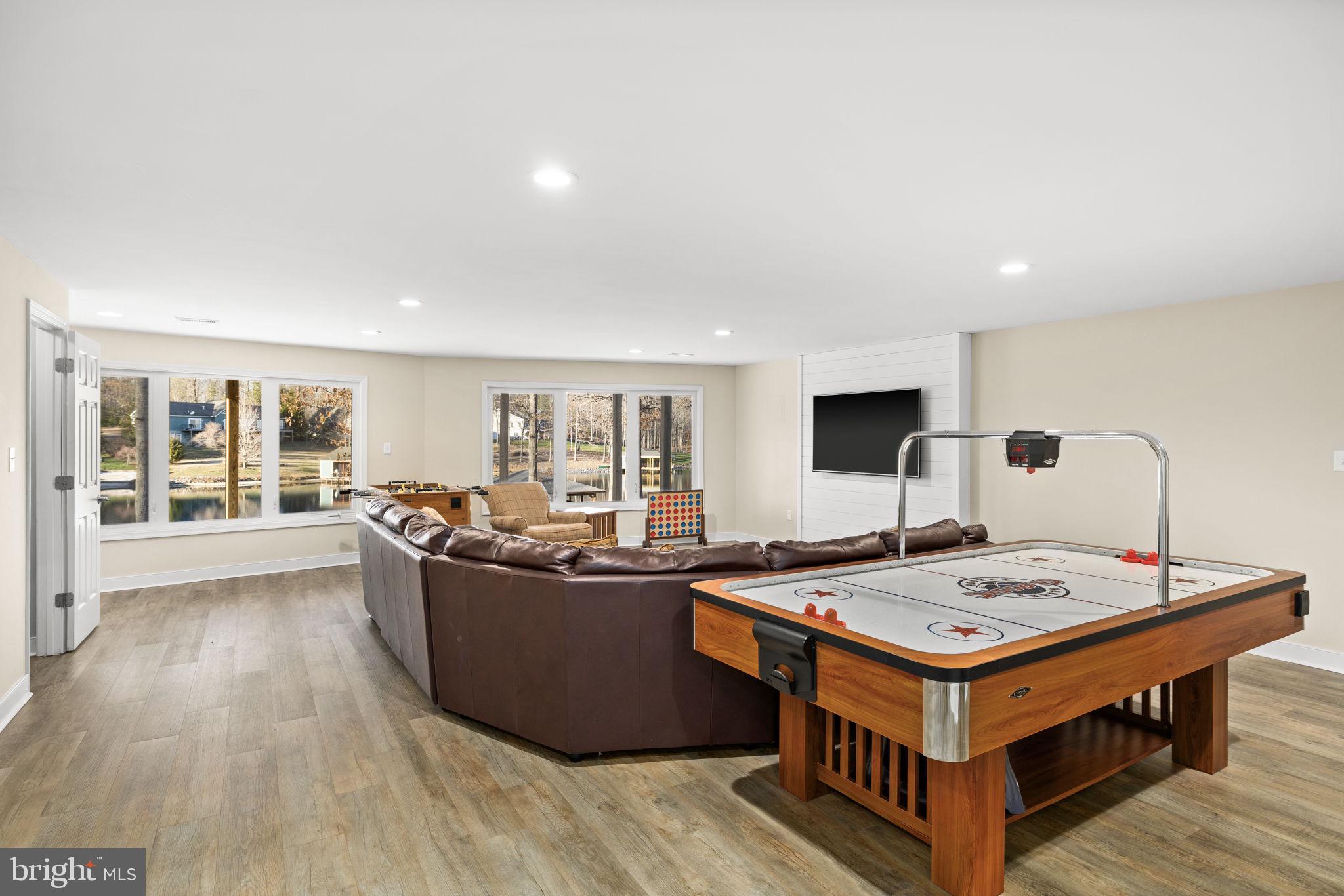 THE WATERS AT LAKE ANNA - Residential