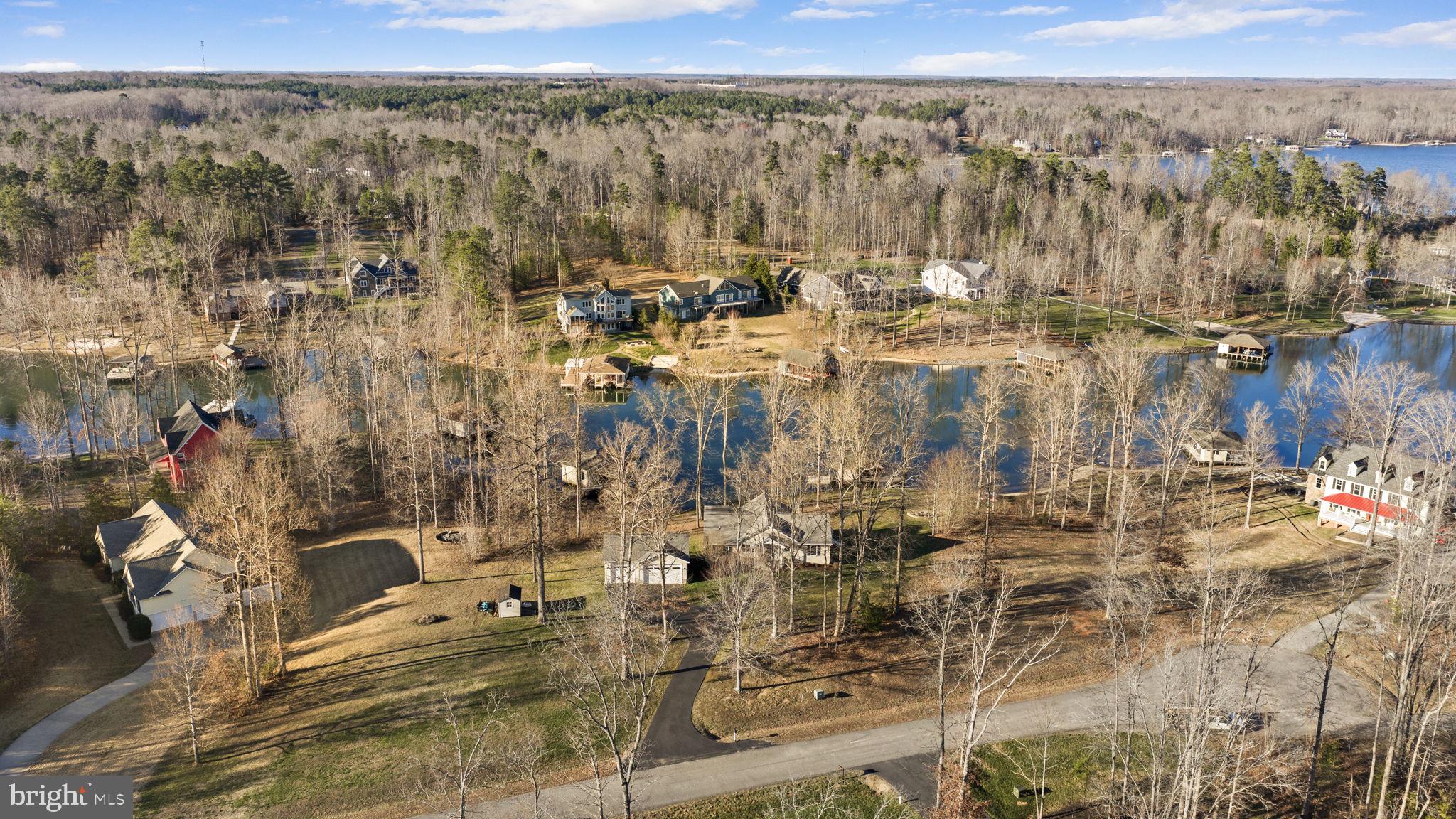 THE WATERS AT LAKE ANNA - Residential