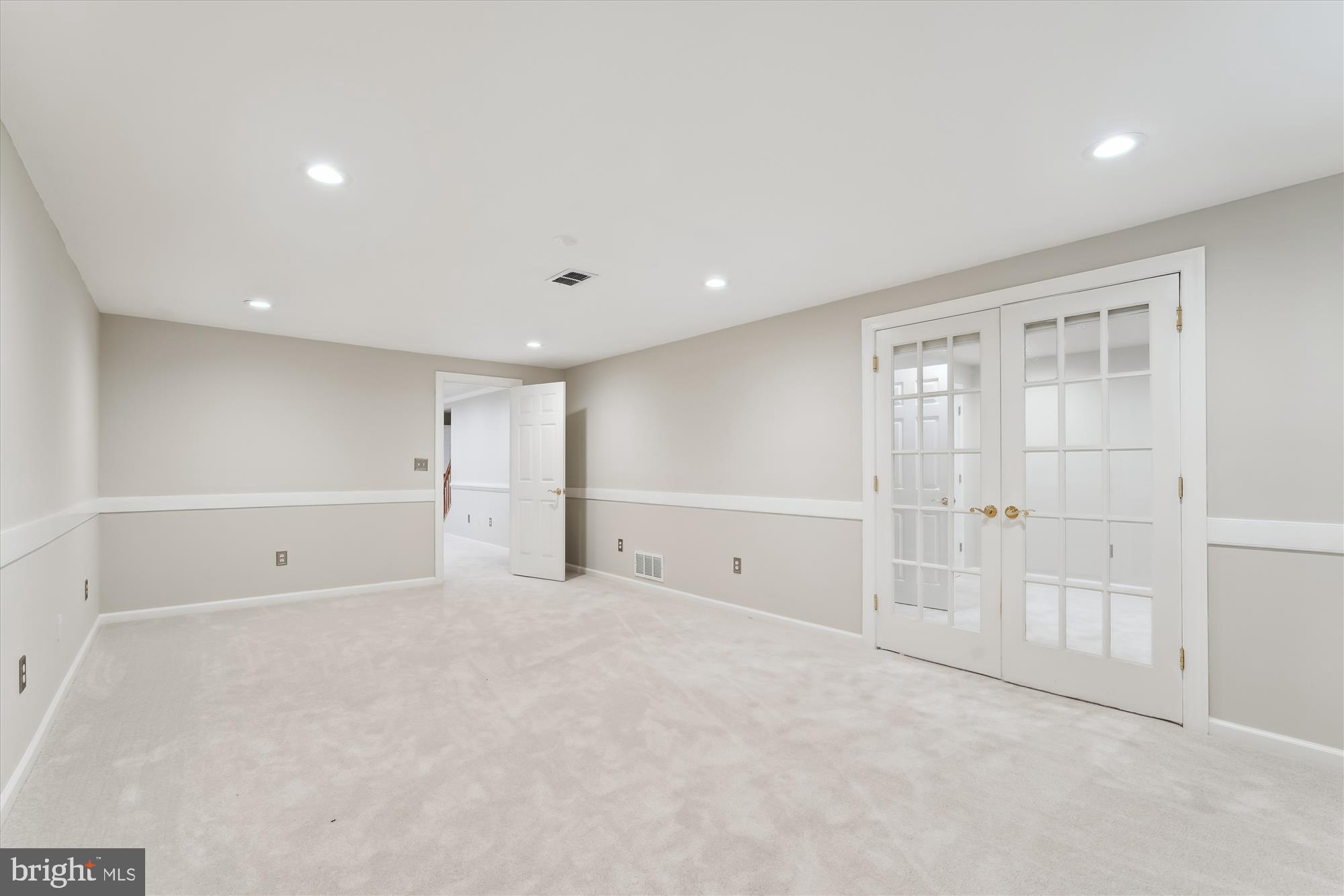 MILL CREEK TOWNE - Residential