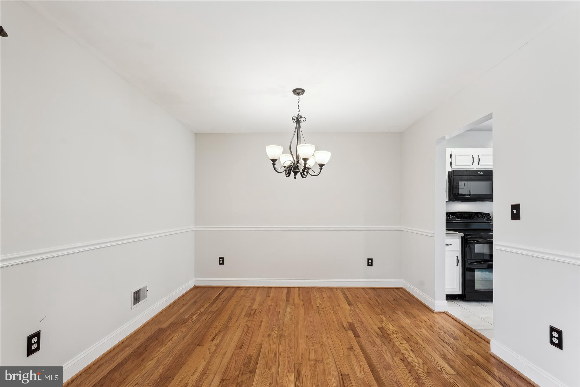 MILL CREEK TOWNE - Residential