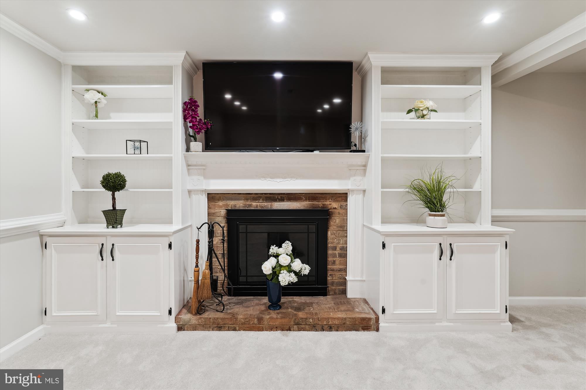 MILL CREEK TOWNE - Residential