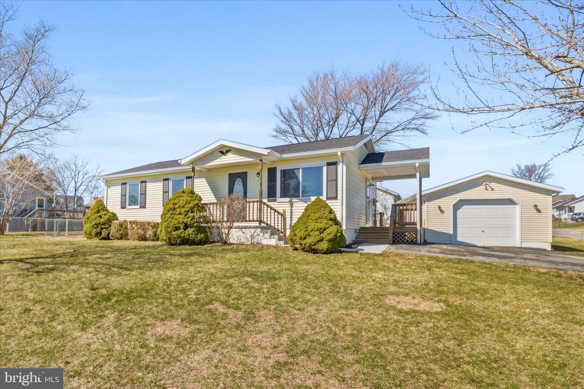 PATRICK HENRY ESTATES - Residential