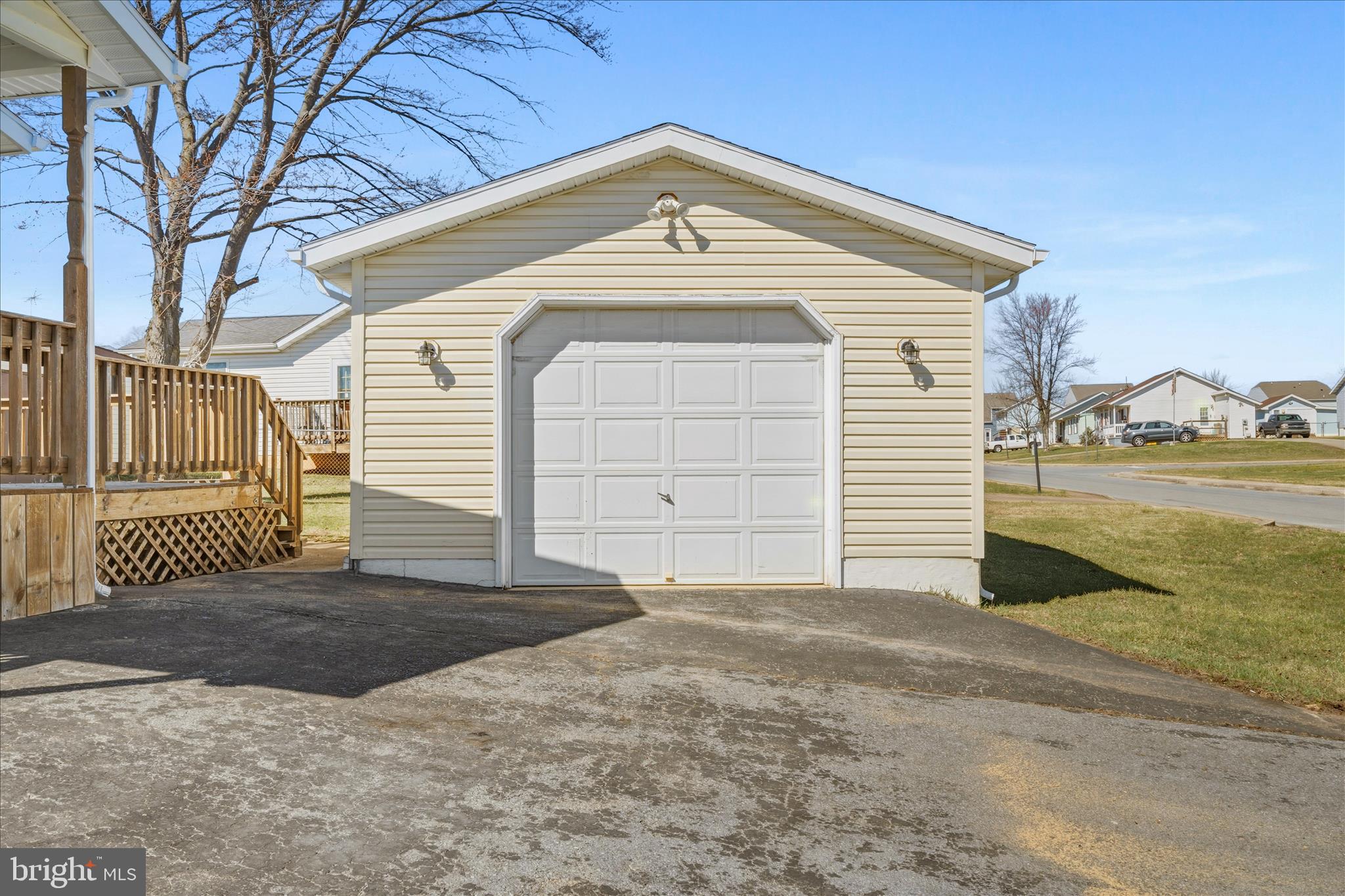 PATRICK HENRY ESTATES - Residential