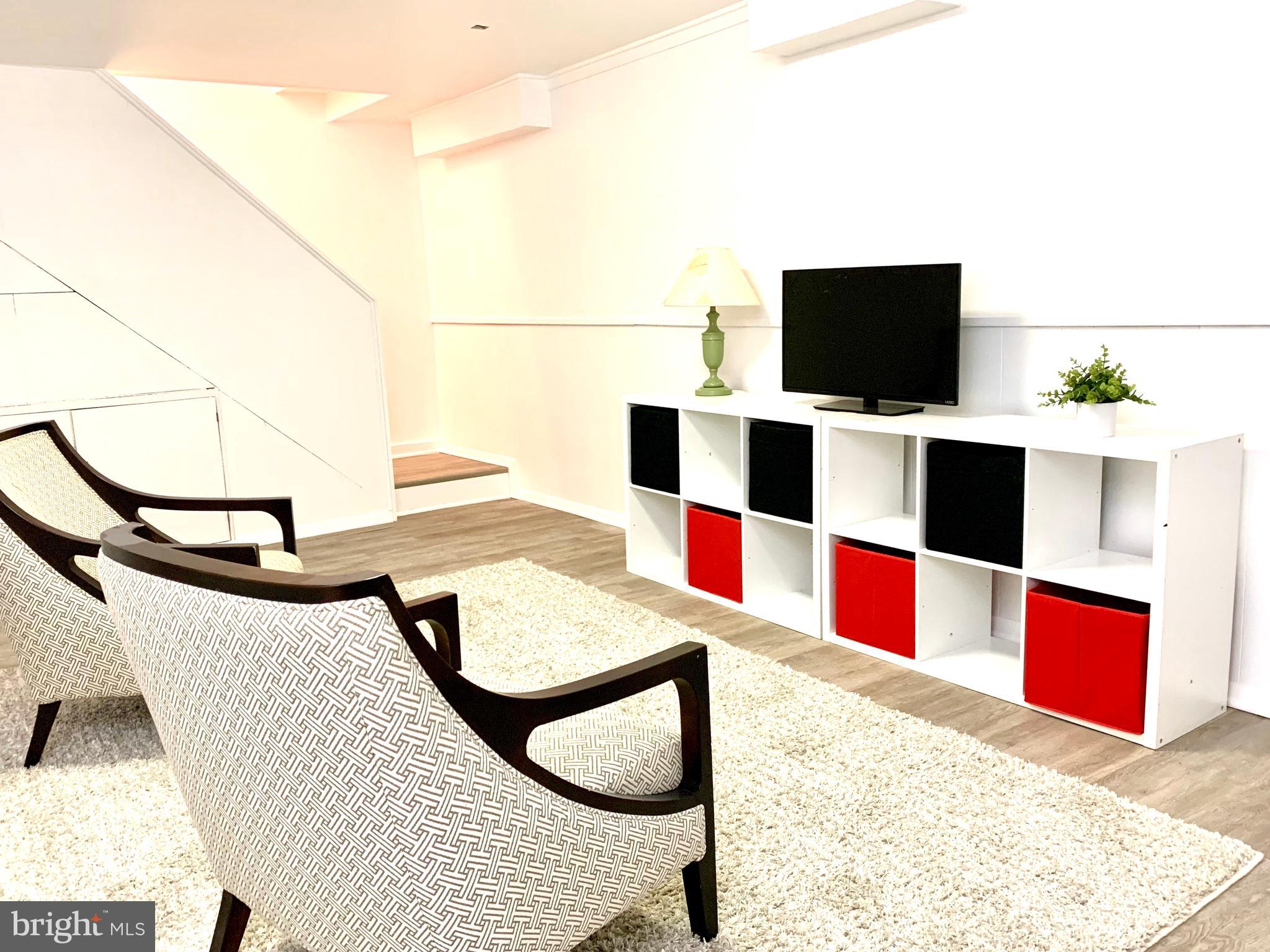 RIVERSIDE ESTATES - Residential