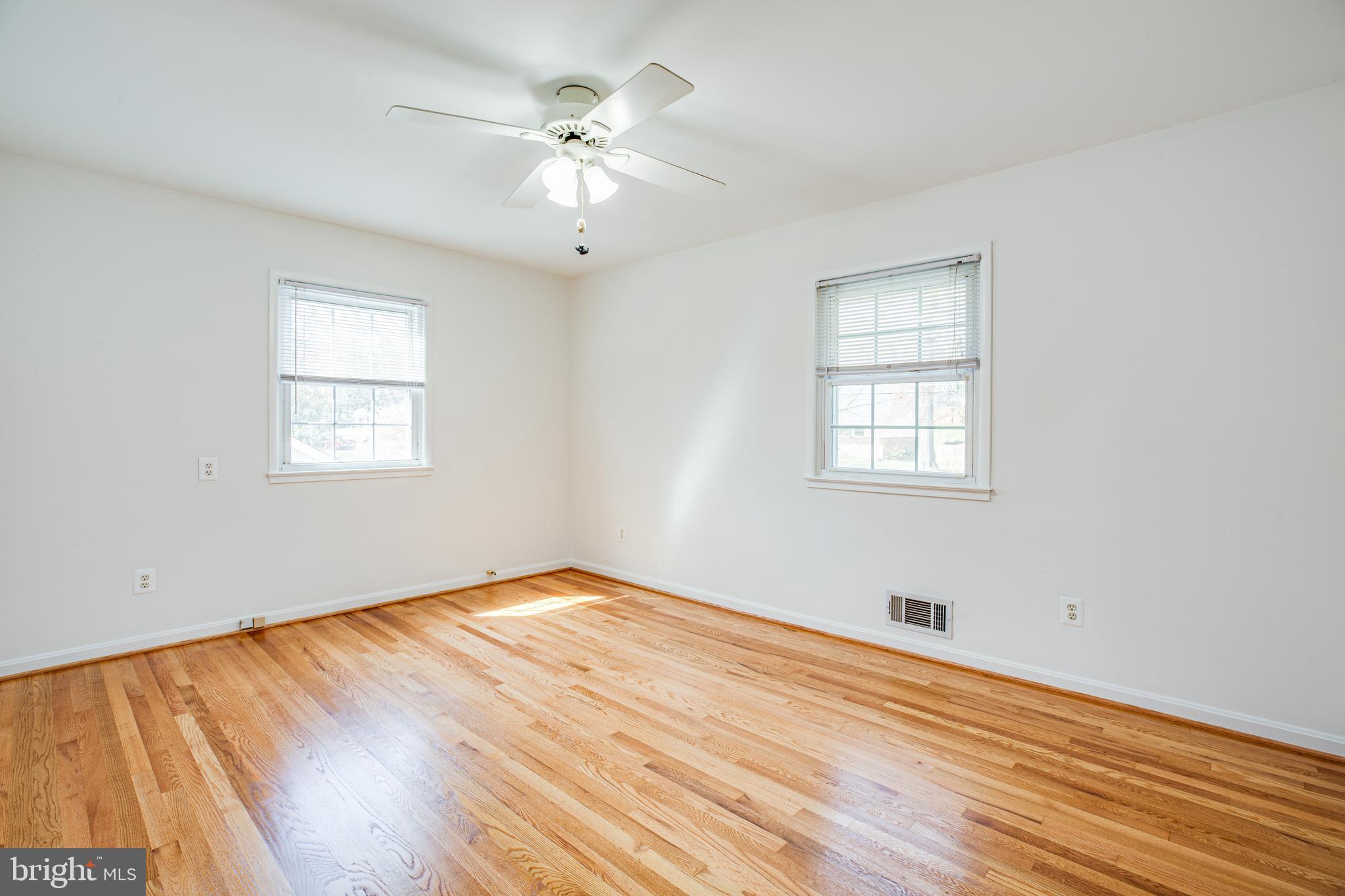 RIVERSIDE ESTATES - Residential