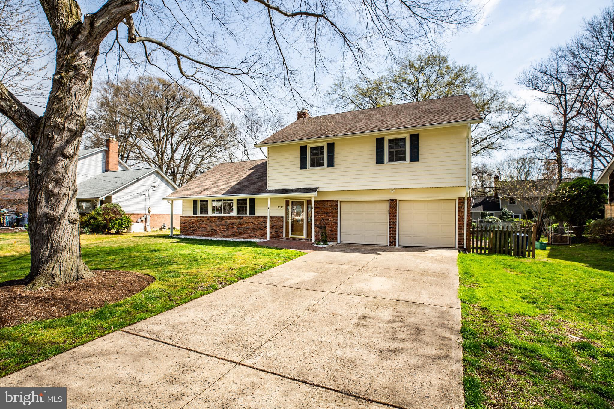 RIVERSIDE ESTATES - Residential