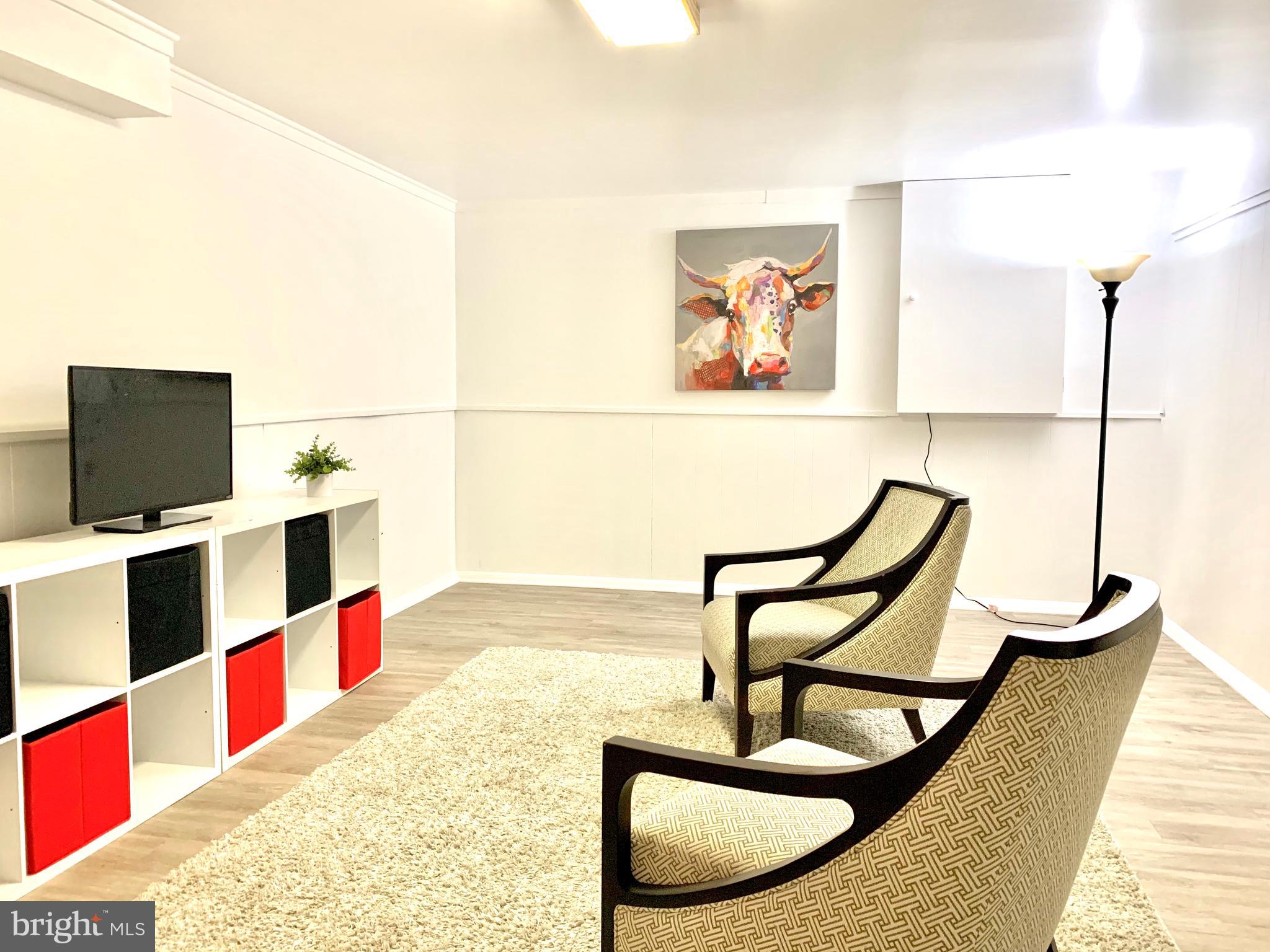 RIVERSIDE ESTATES - Residential