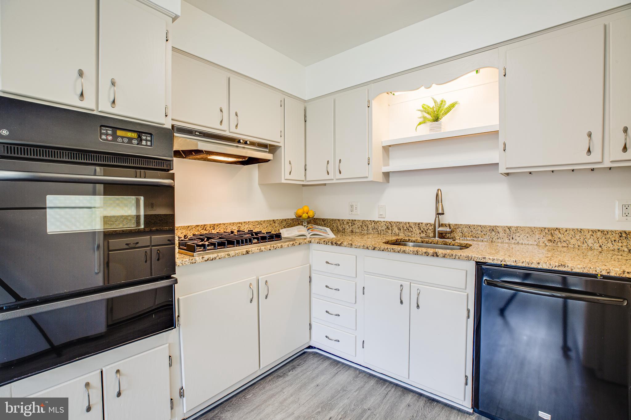 RIVERSIDE ESTATES - Residential