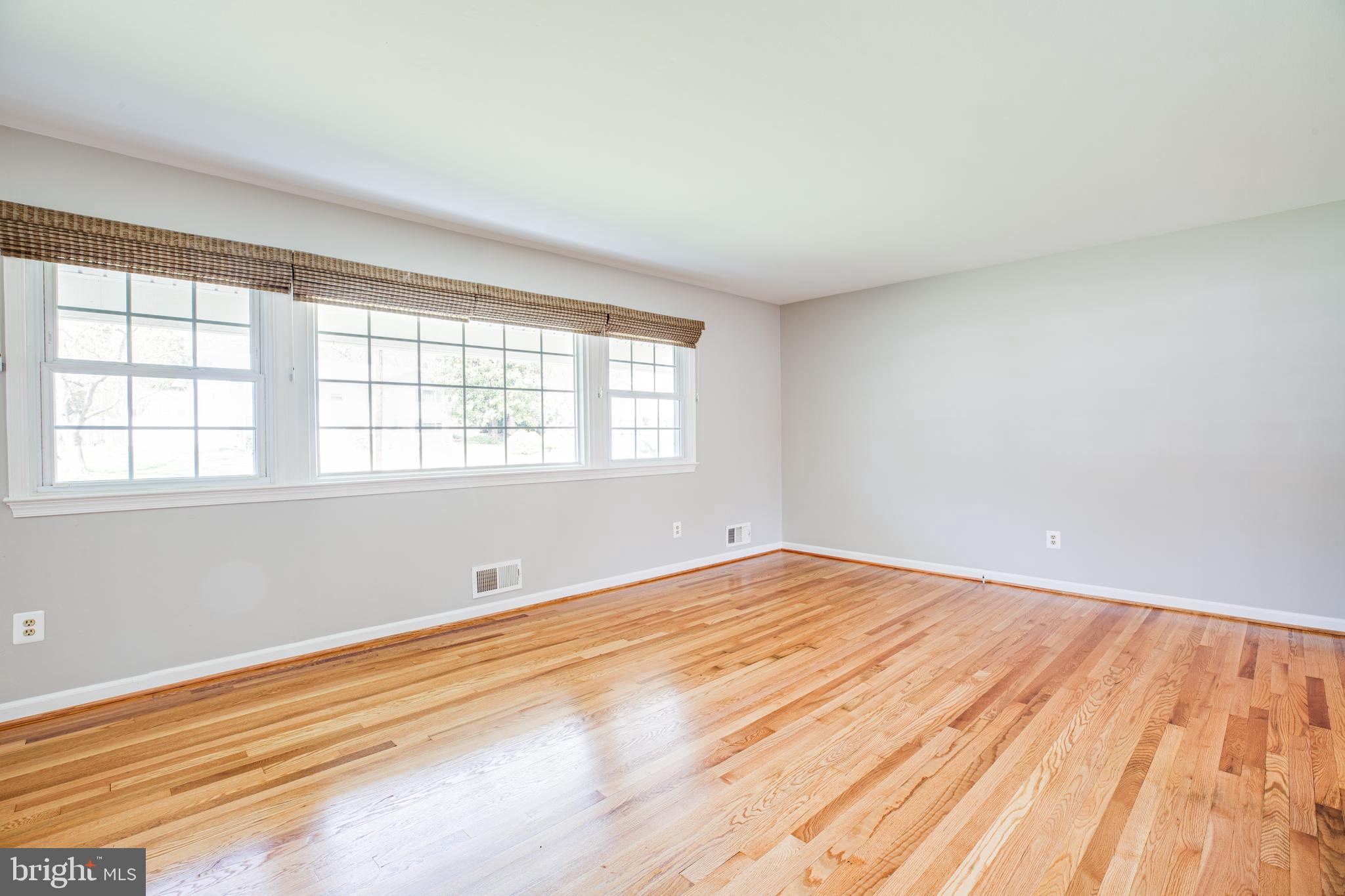 RIVERSIDE ESTATES - Residential