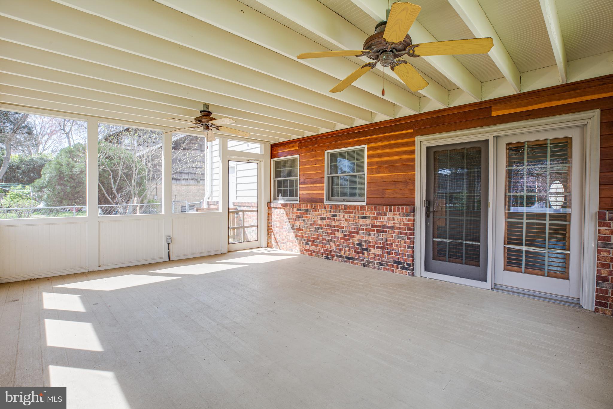 RIVERSIDE ESTATES - Residential