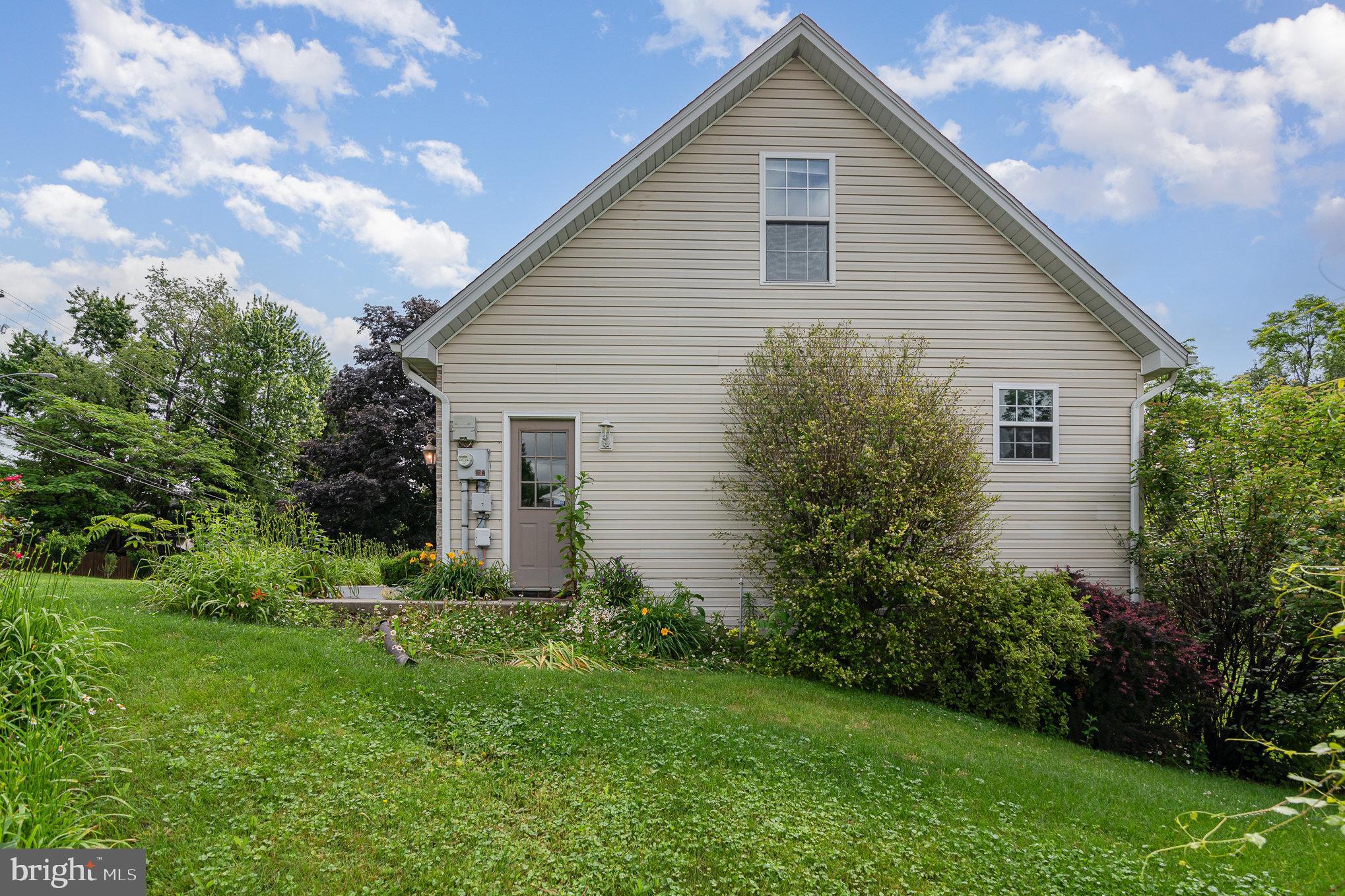 EAST PENNSBORO - Residential