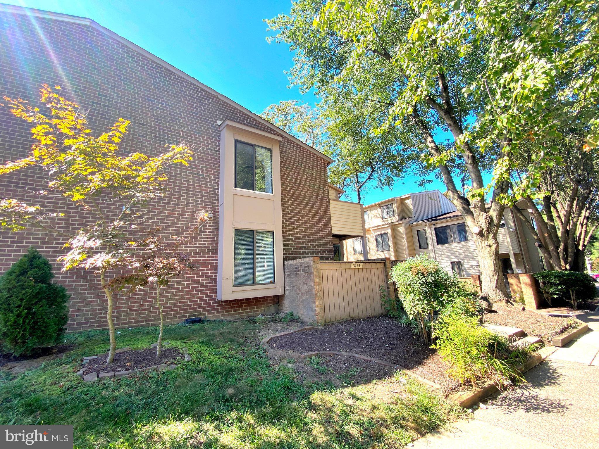 NATHANS HILL - Residential Lease