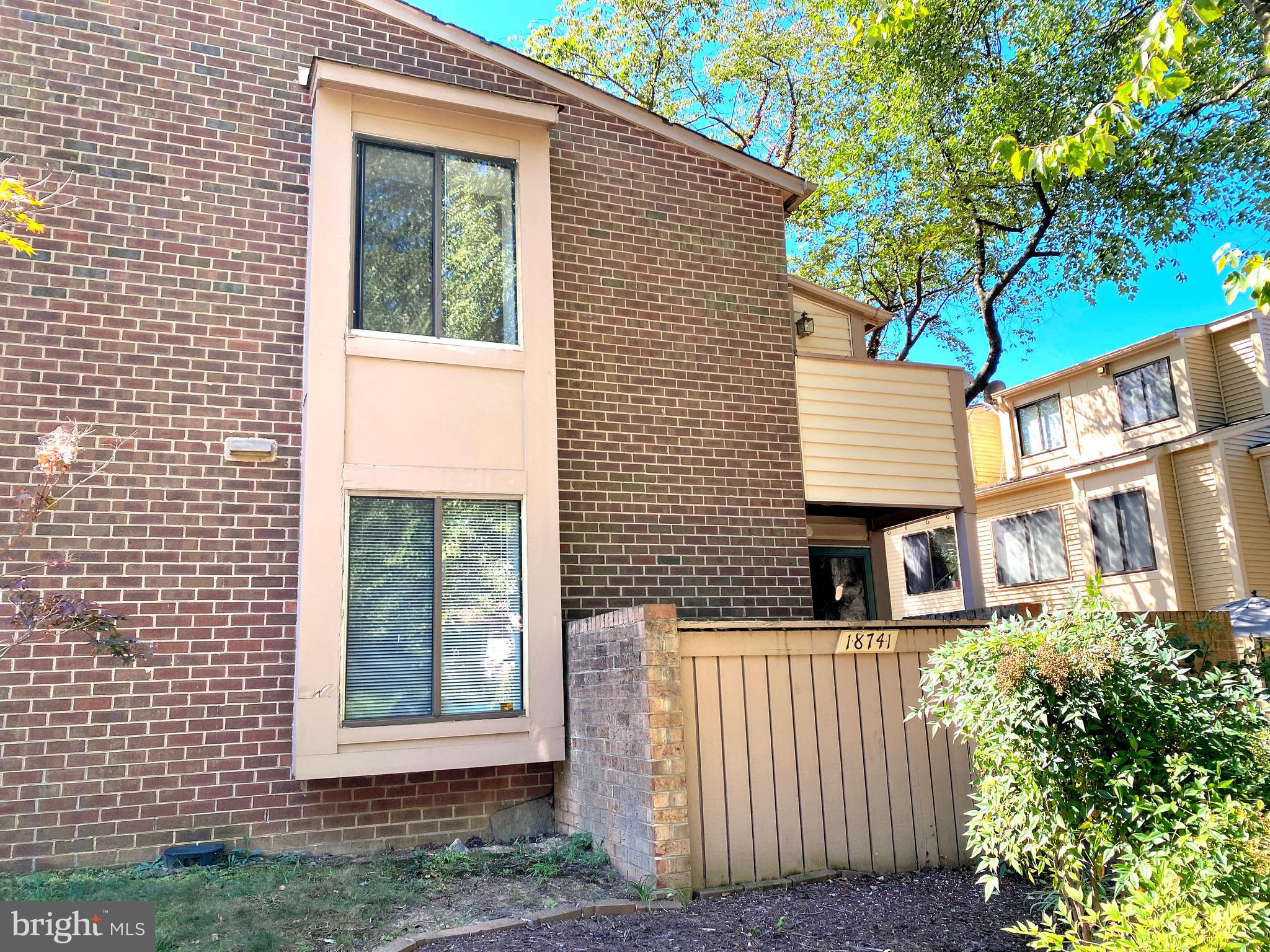 NATHANS HILL - Residential Lease