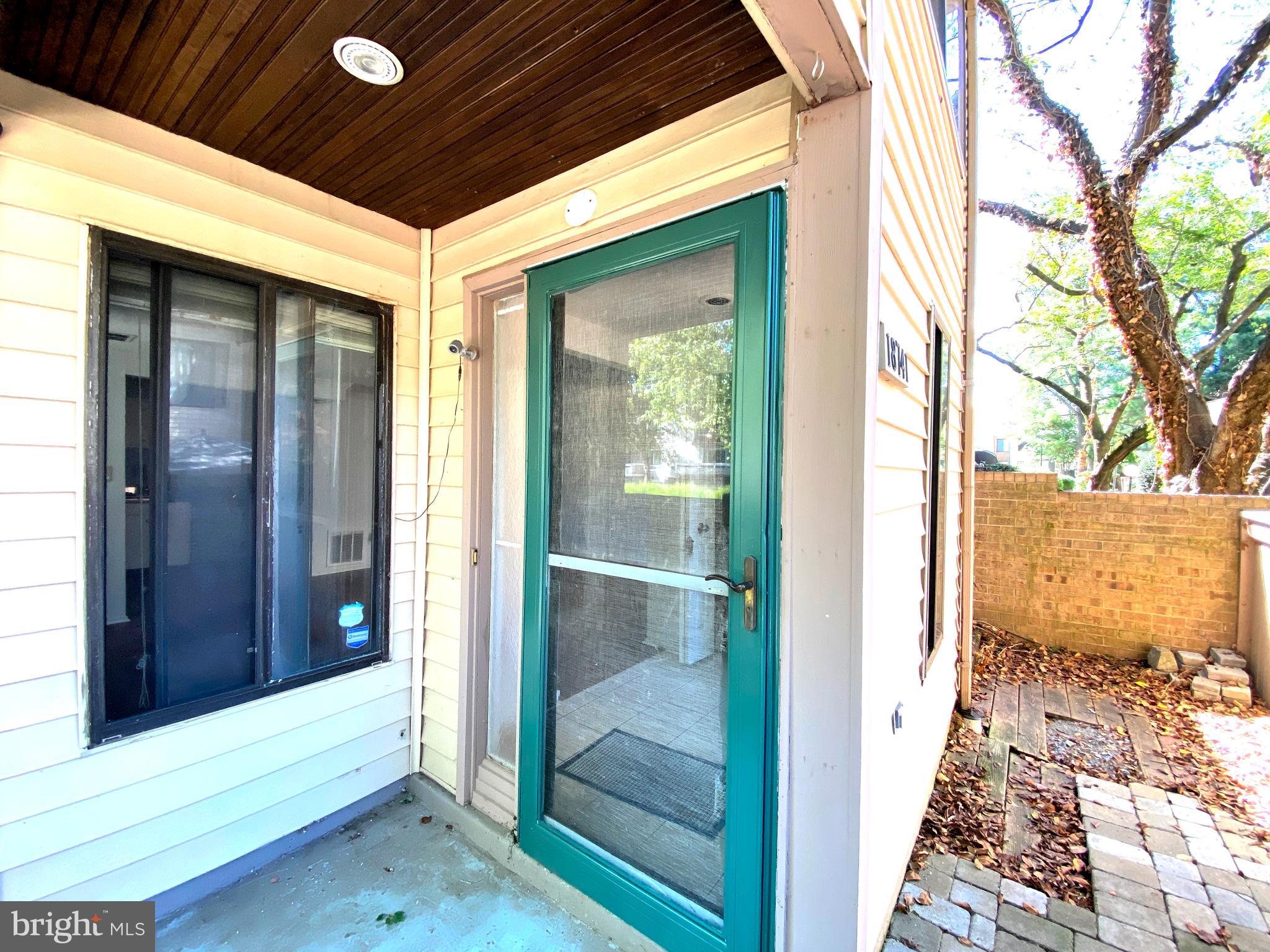 NATHANS HILL - Residential Lease