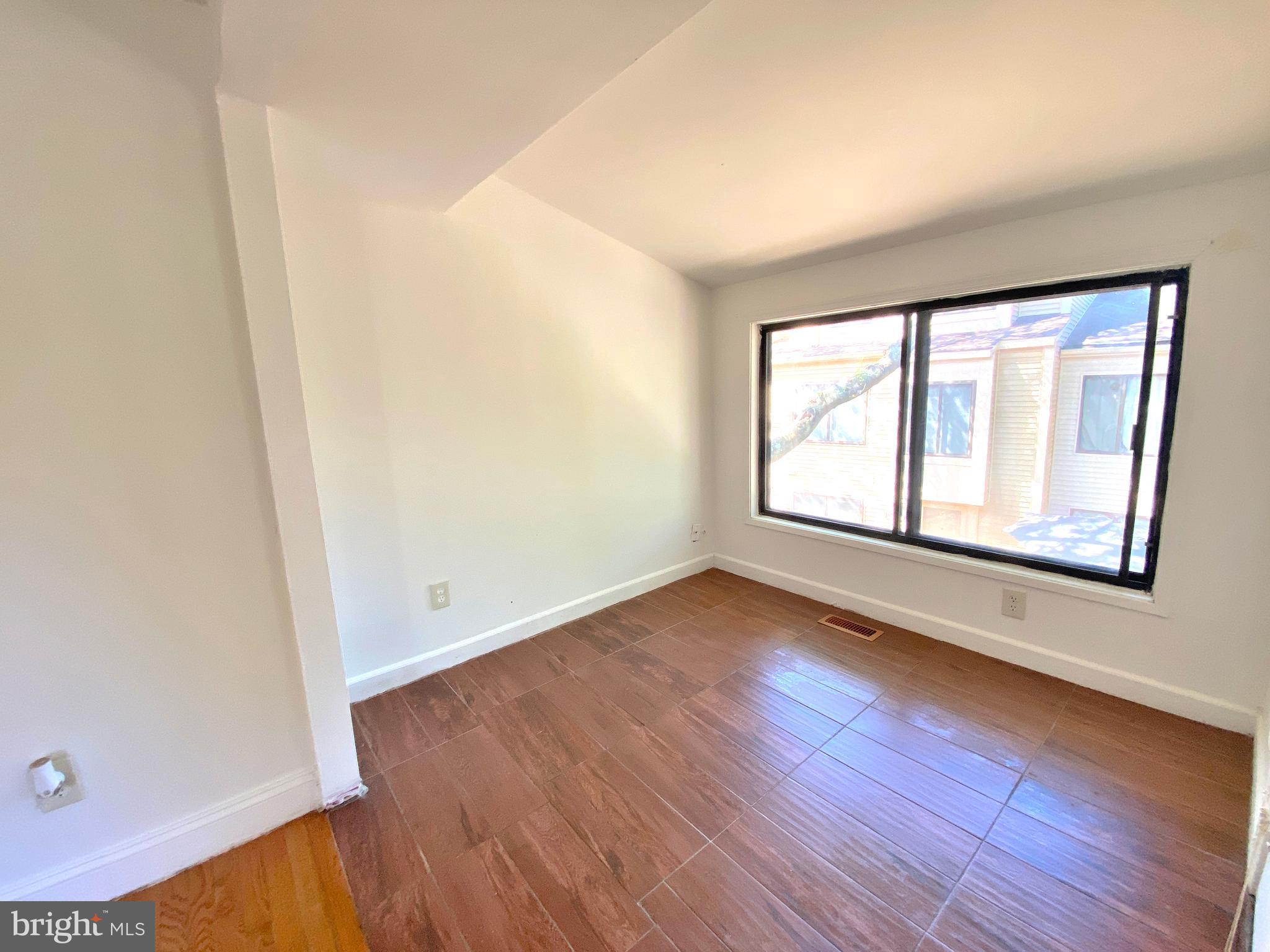 NATHANS HILL - Residential Lease