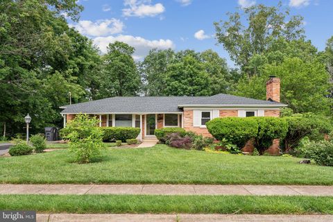 8709 BARNETT STREET MANASSAS VA 20110