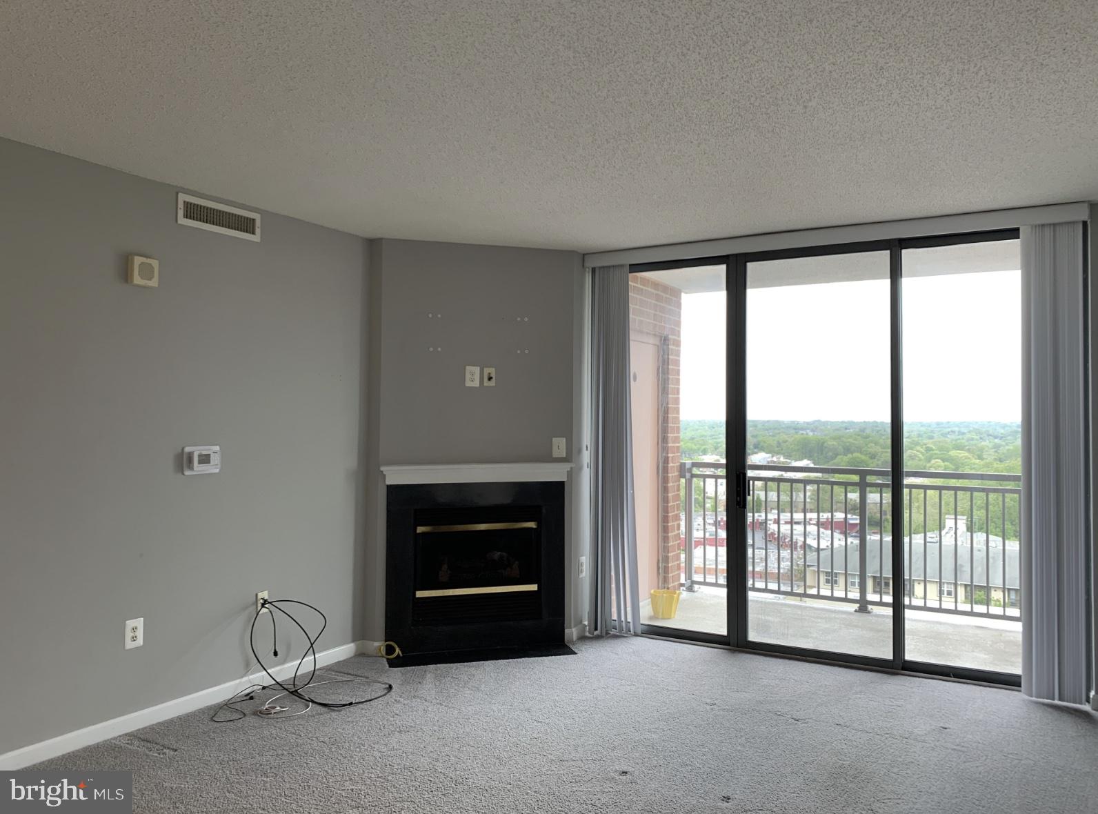 GALLERY AT WHITE FLINT - Residential Lease