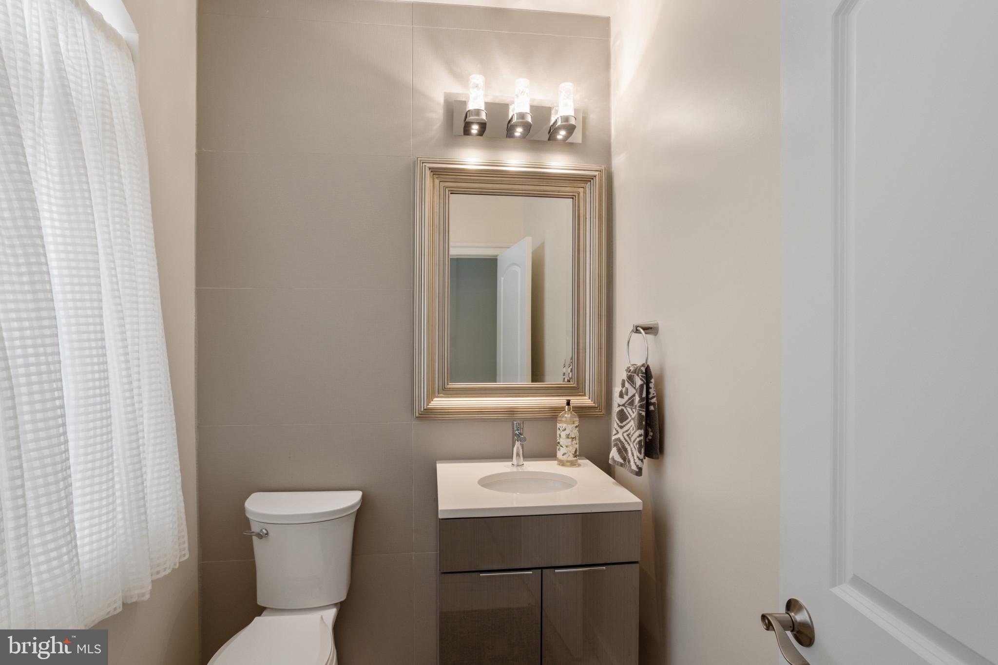 PIER HOMES AT HARBORVIEW - Residential