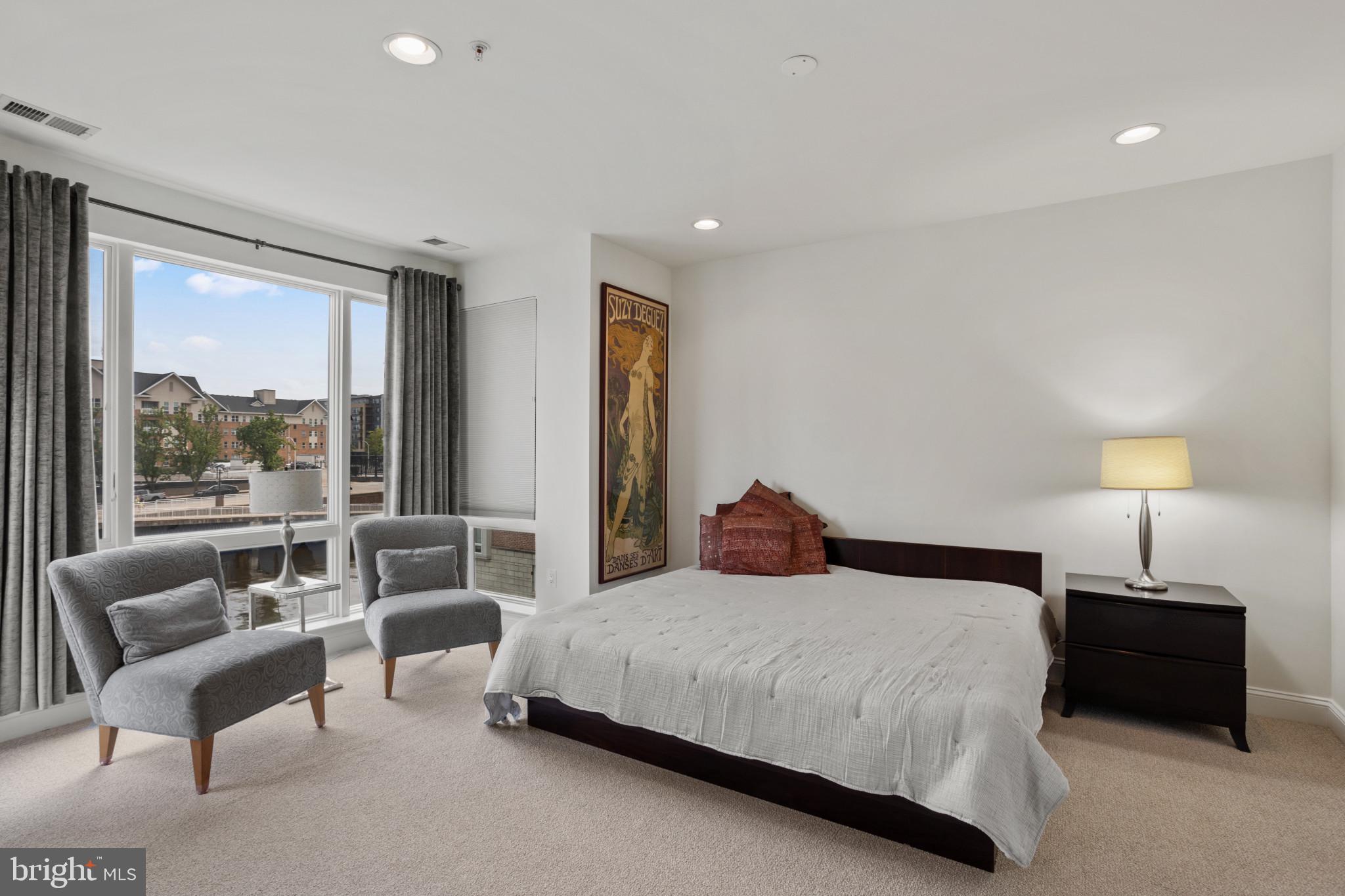 PIER HOMES AT HARBORVIEW - Residential