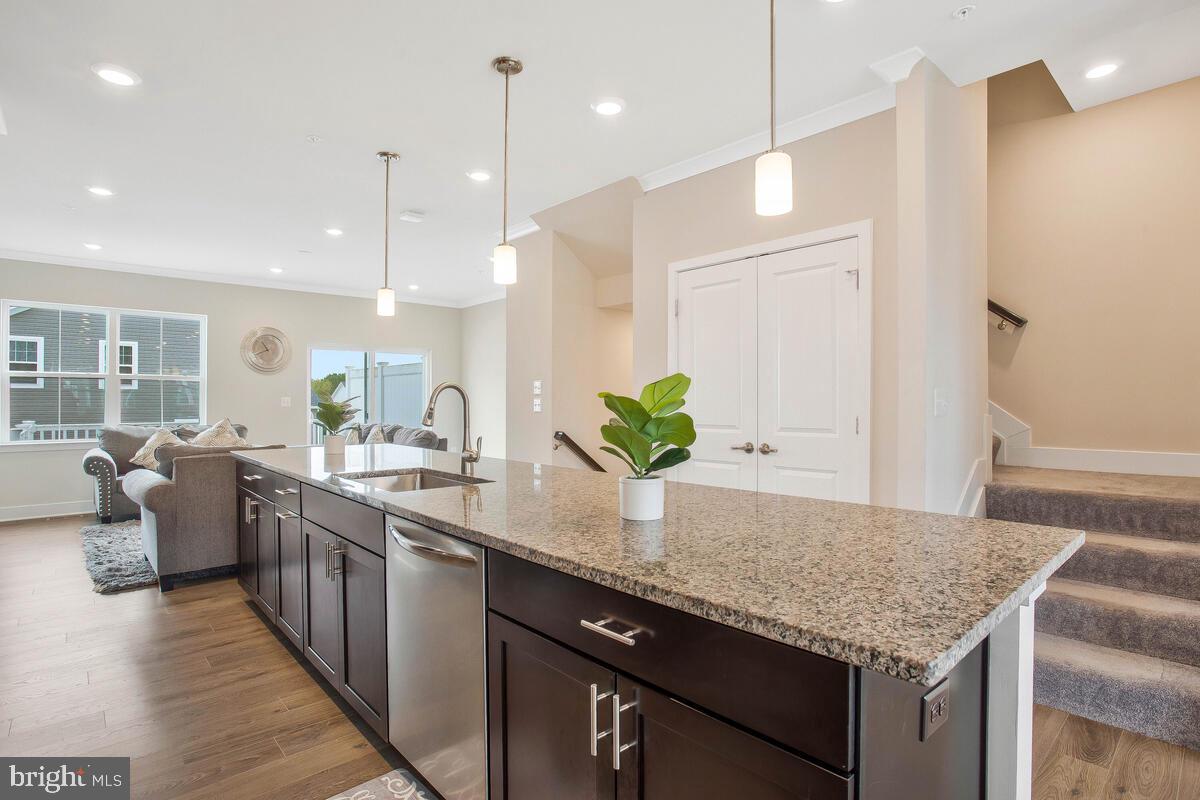 STONEHAVEN - Residential