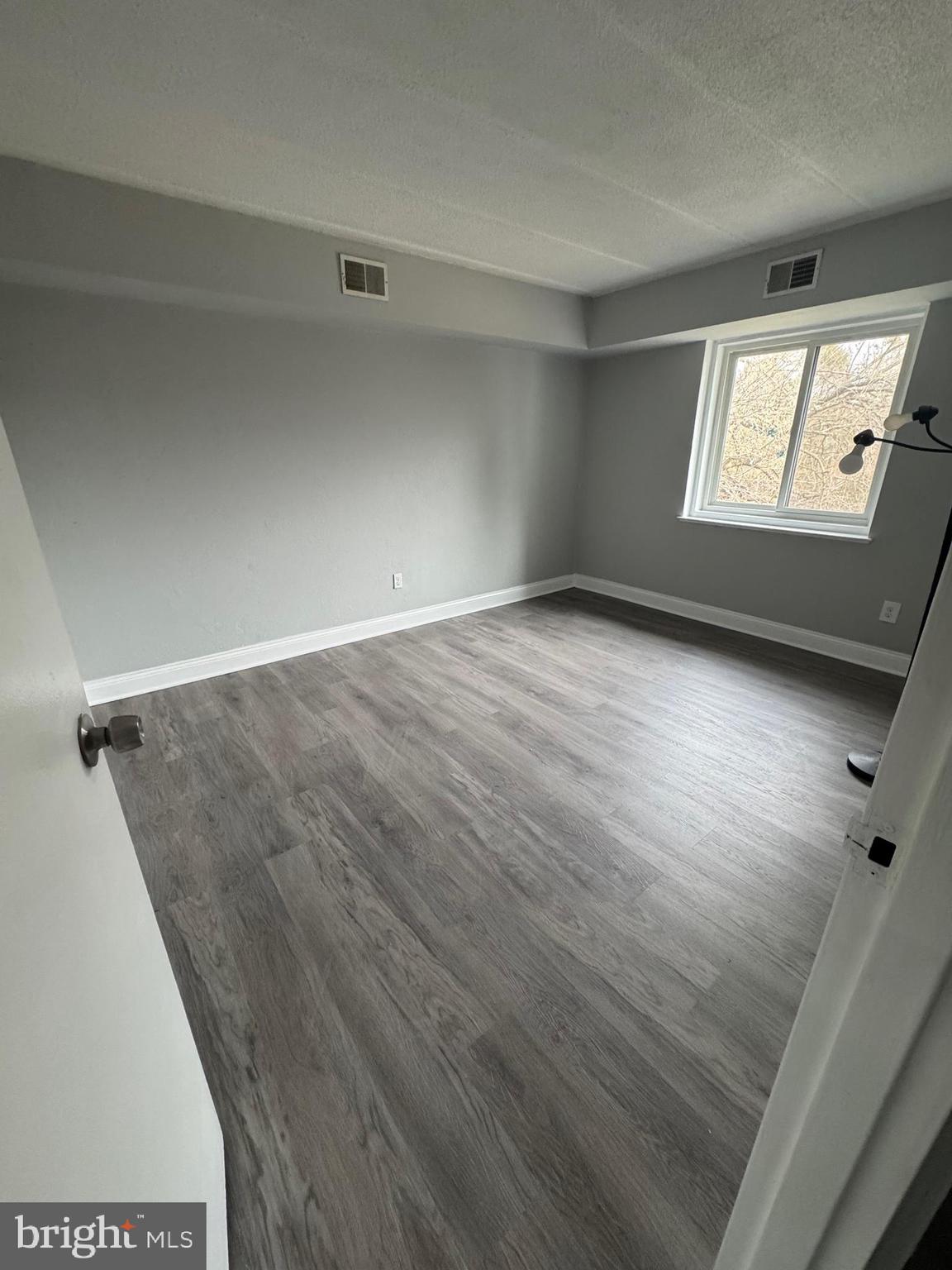 FOX VALLEY - Residential