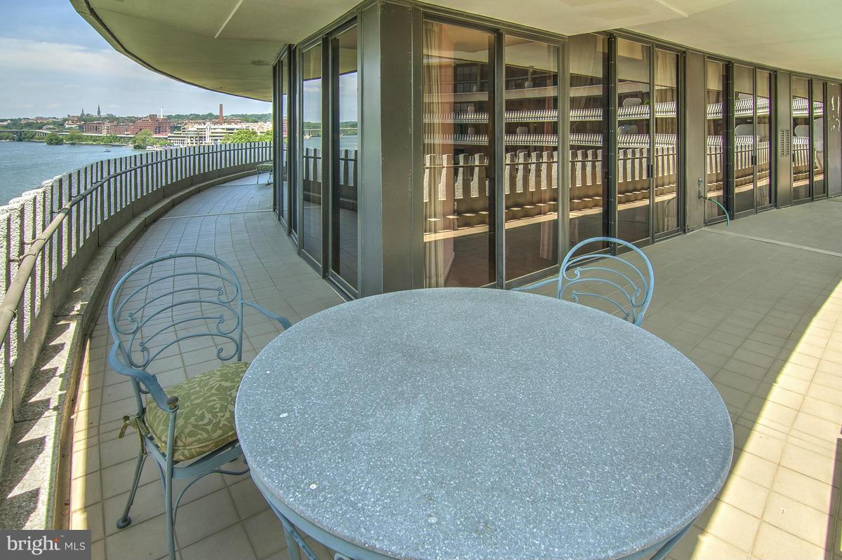 FOGGY BOTTOM - Residential