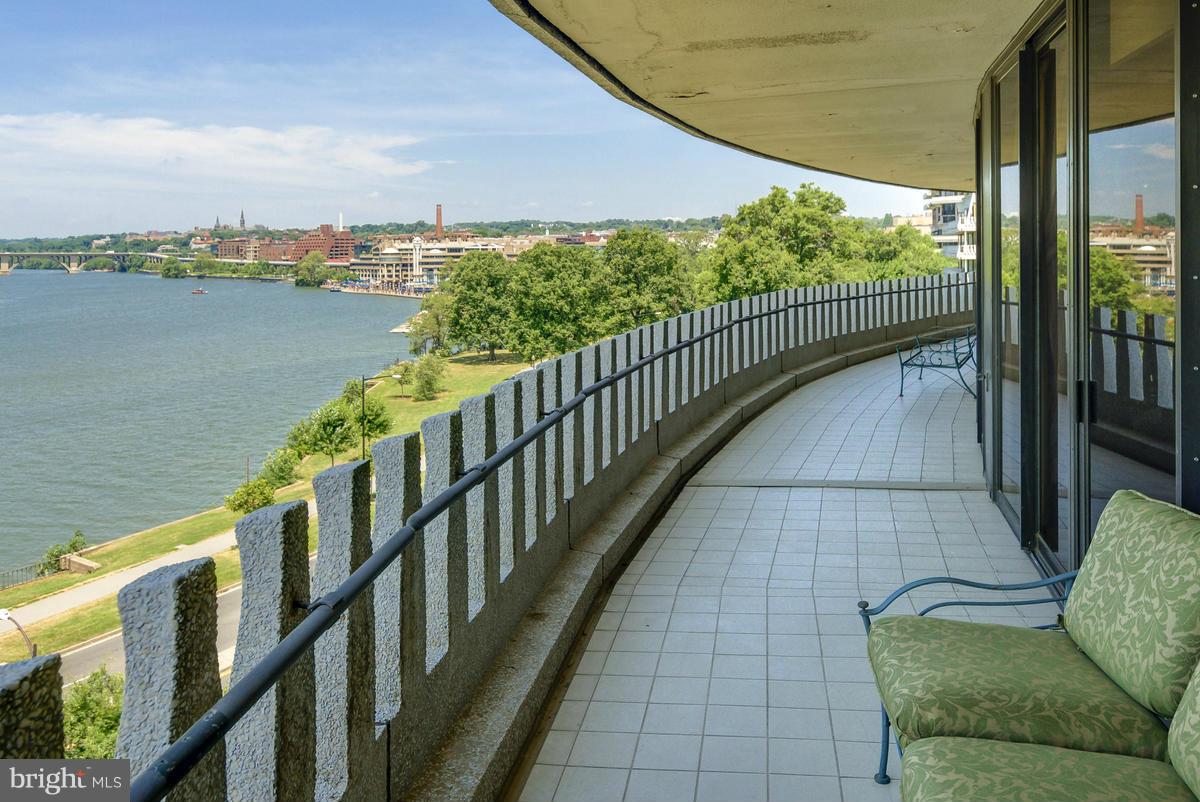FOGGY BOTTOM - Residential