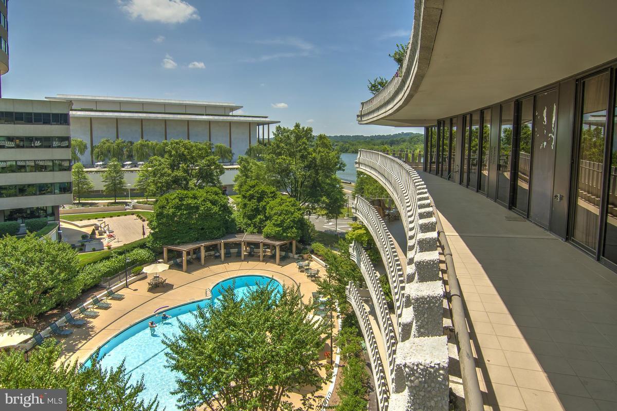 FOGGY BOTTOM - Residential