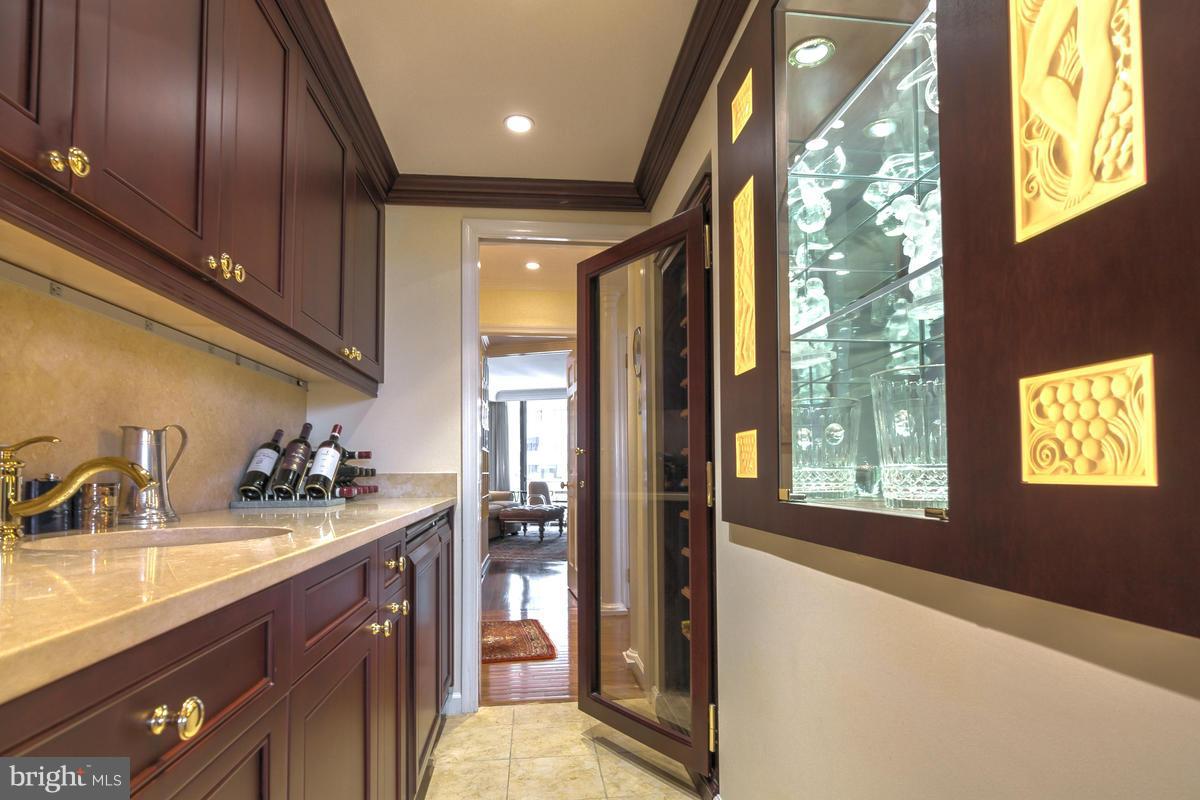 FOGGY BOTTOM - Residential