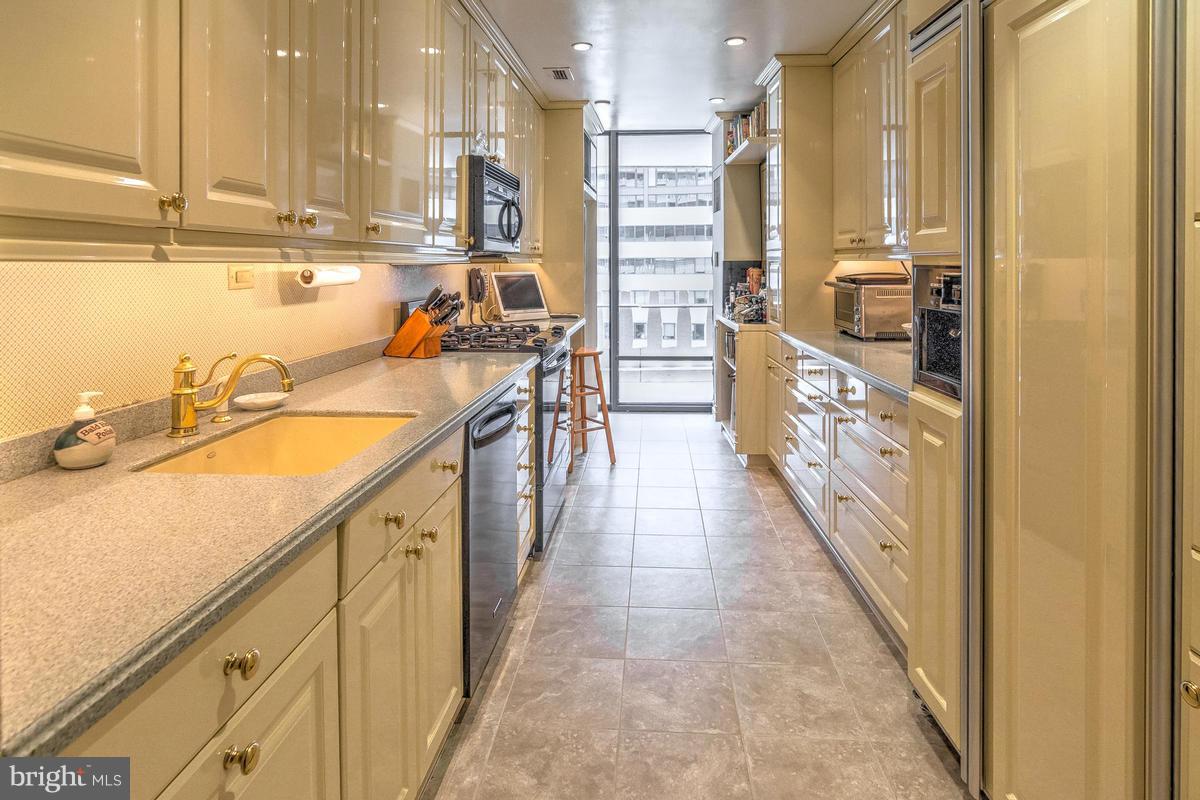FOGGY BOTTOM - Residential
