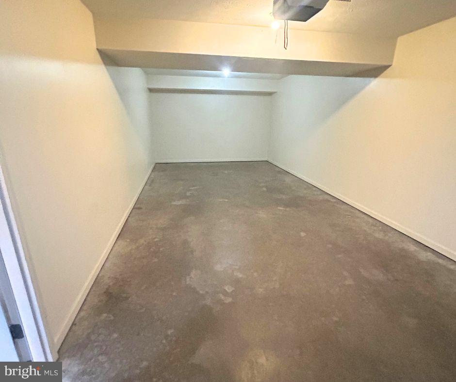 WINDSTONE - Residential Lease