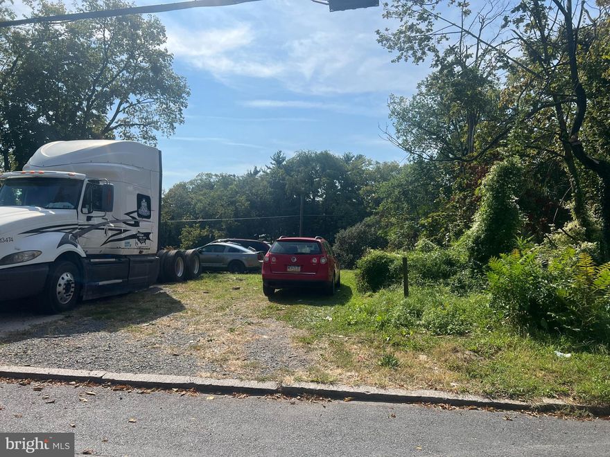 Vacant Lot for Sale. Can be sold with adjoining lots 1185,1187,1193, 1195, 1197, 1201, 1203 and 1205.