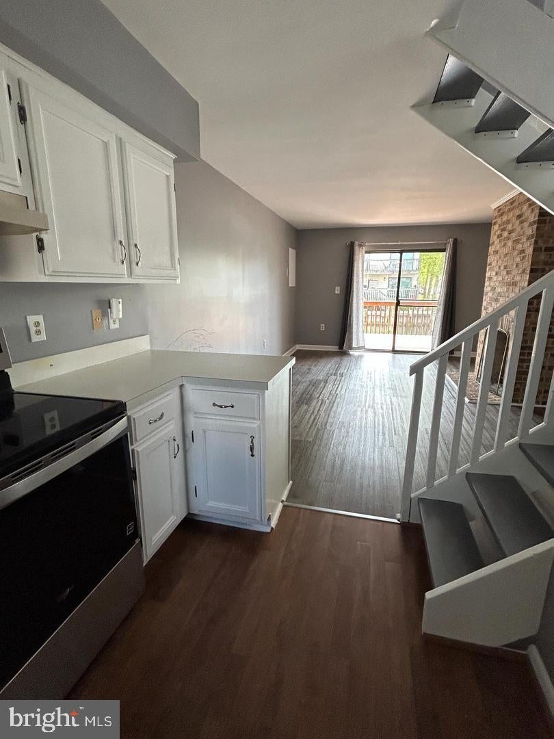 635 94TH STREET 10 J