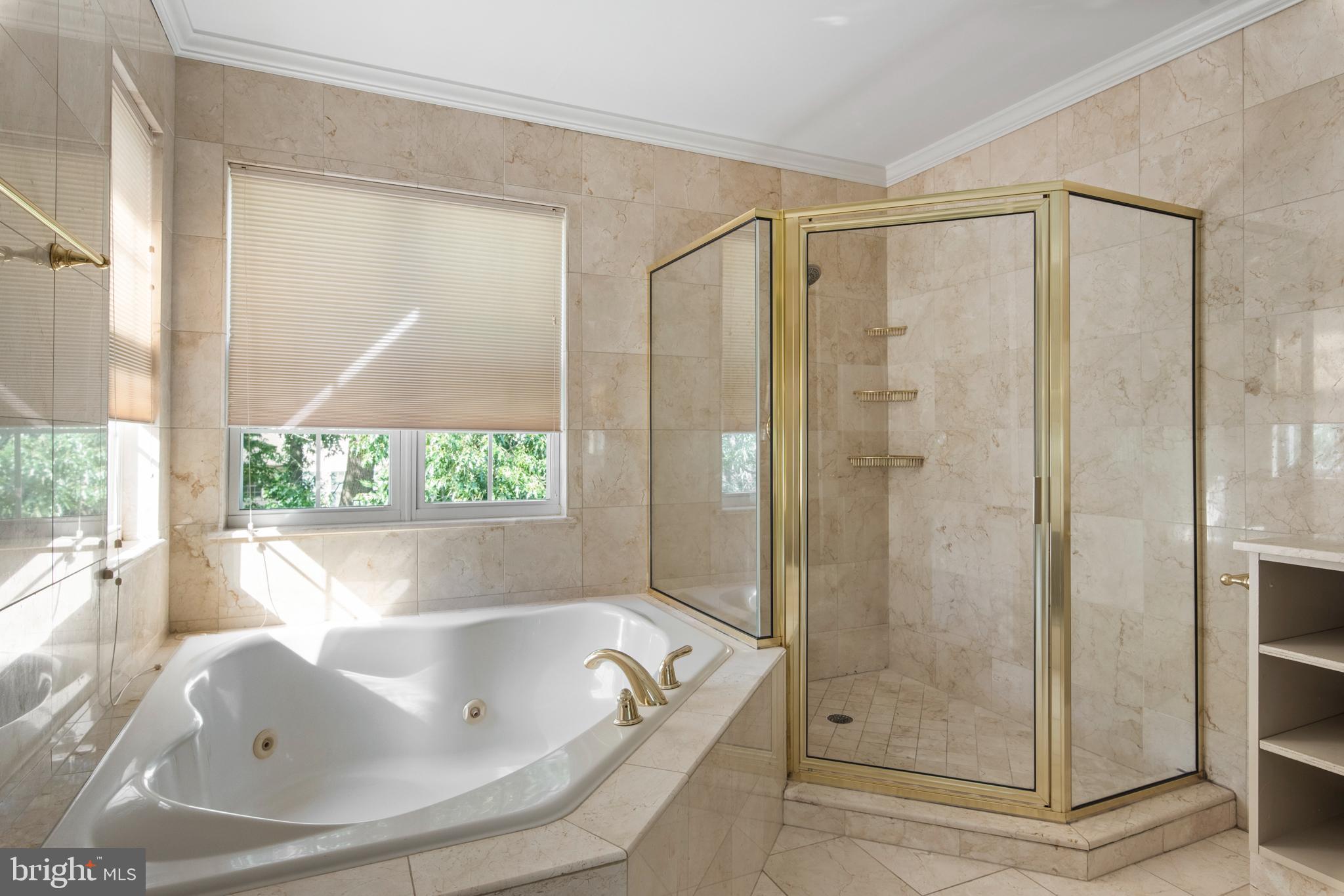 SOUTH RIVER COLONY - Residential