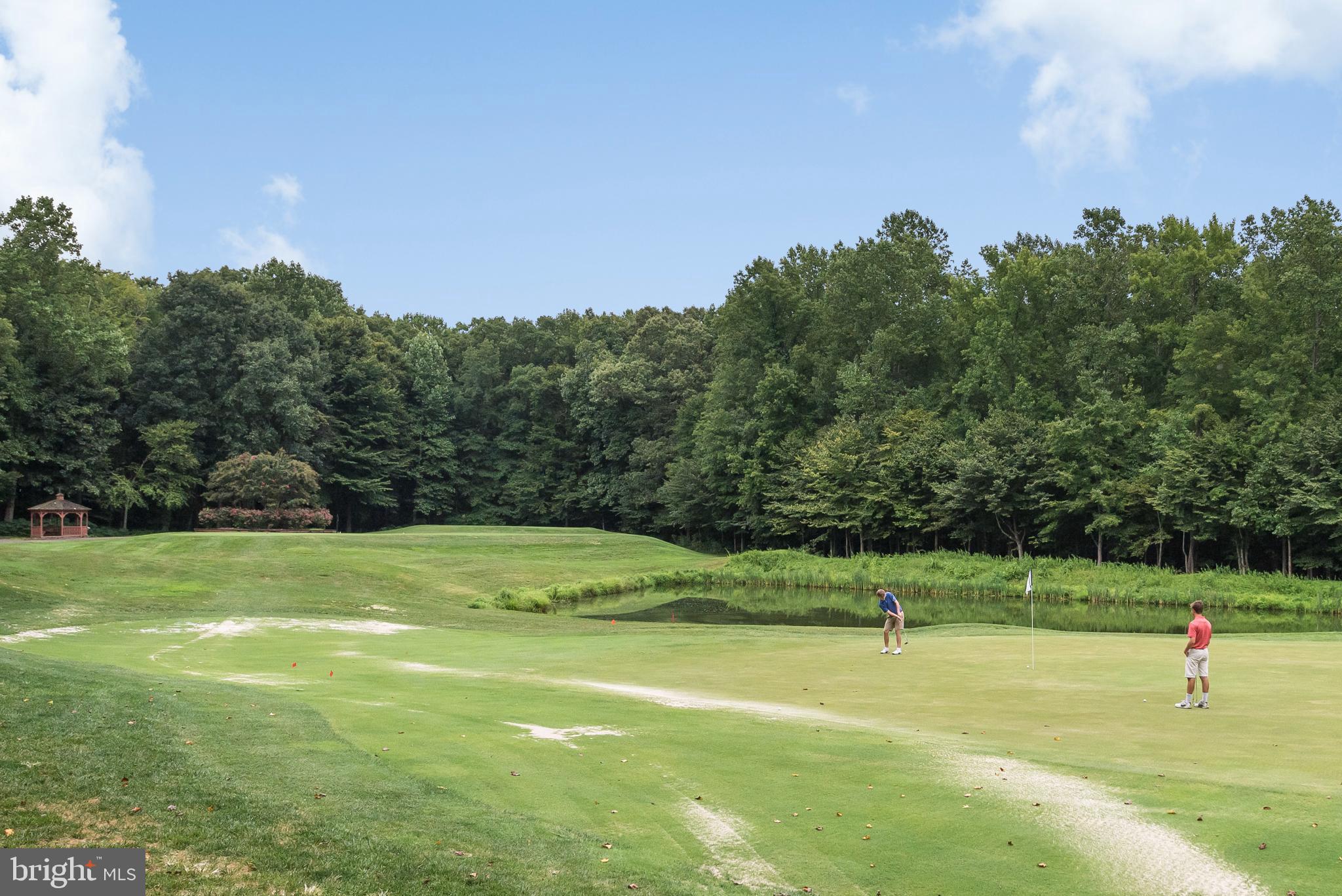 SOUTH RIVER COLONY - Residential